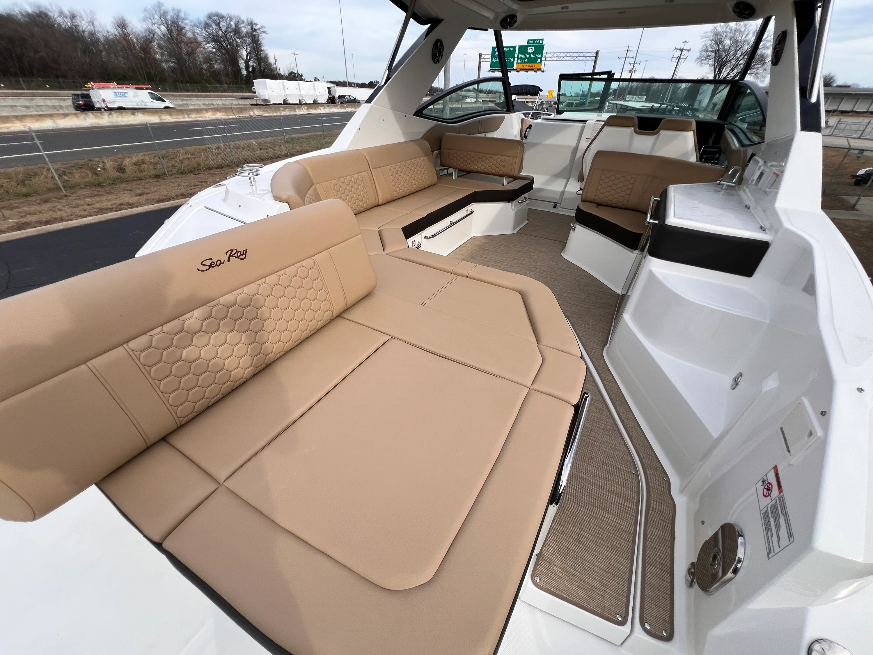 2026 Sea Ray Sundancer 320 Image Thumbnail #22