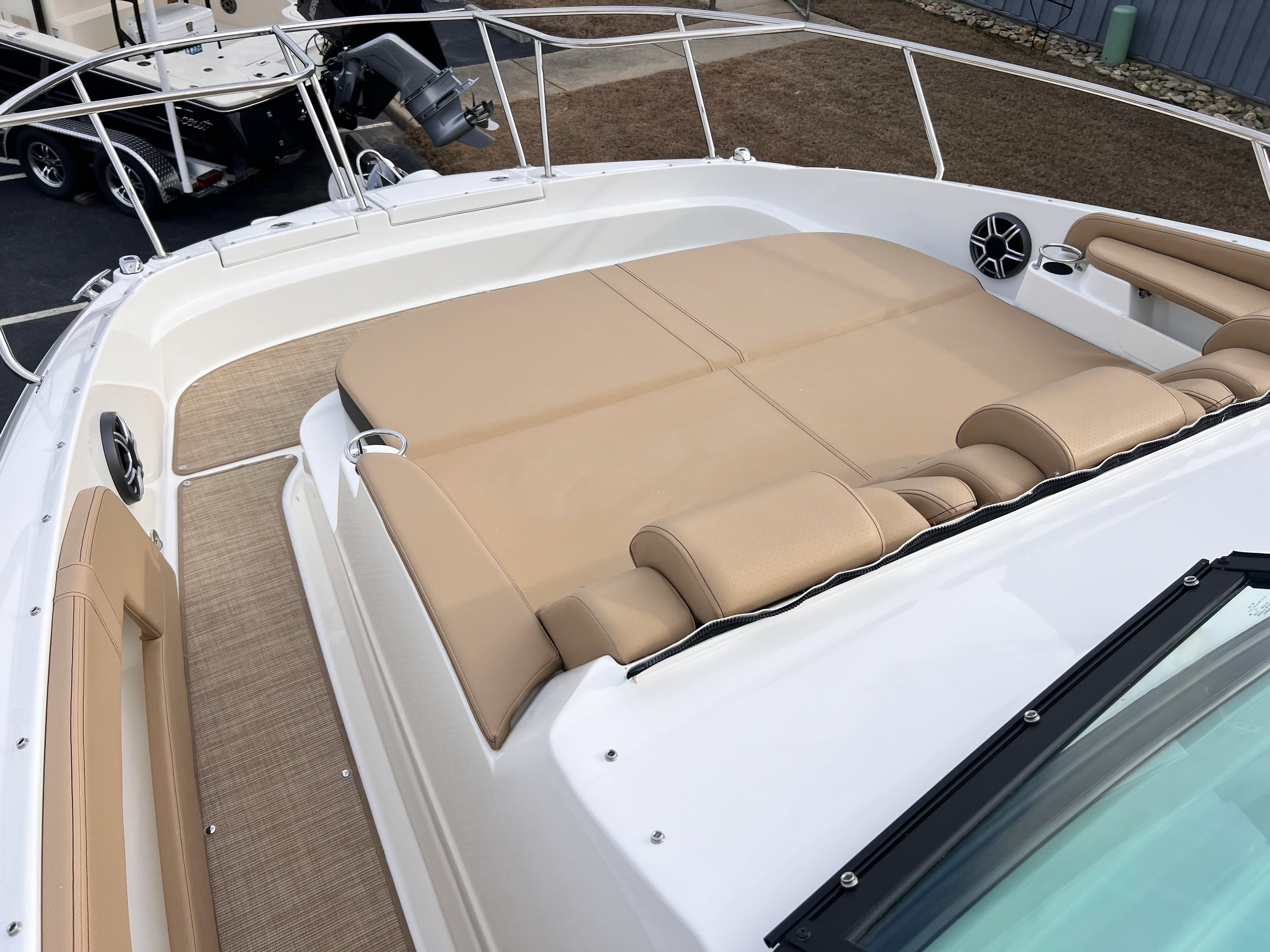 2026 Sea Ray Sundancer 320 Image Thumbnail #27