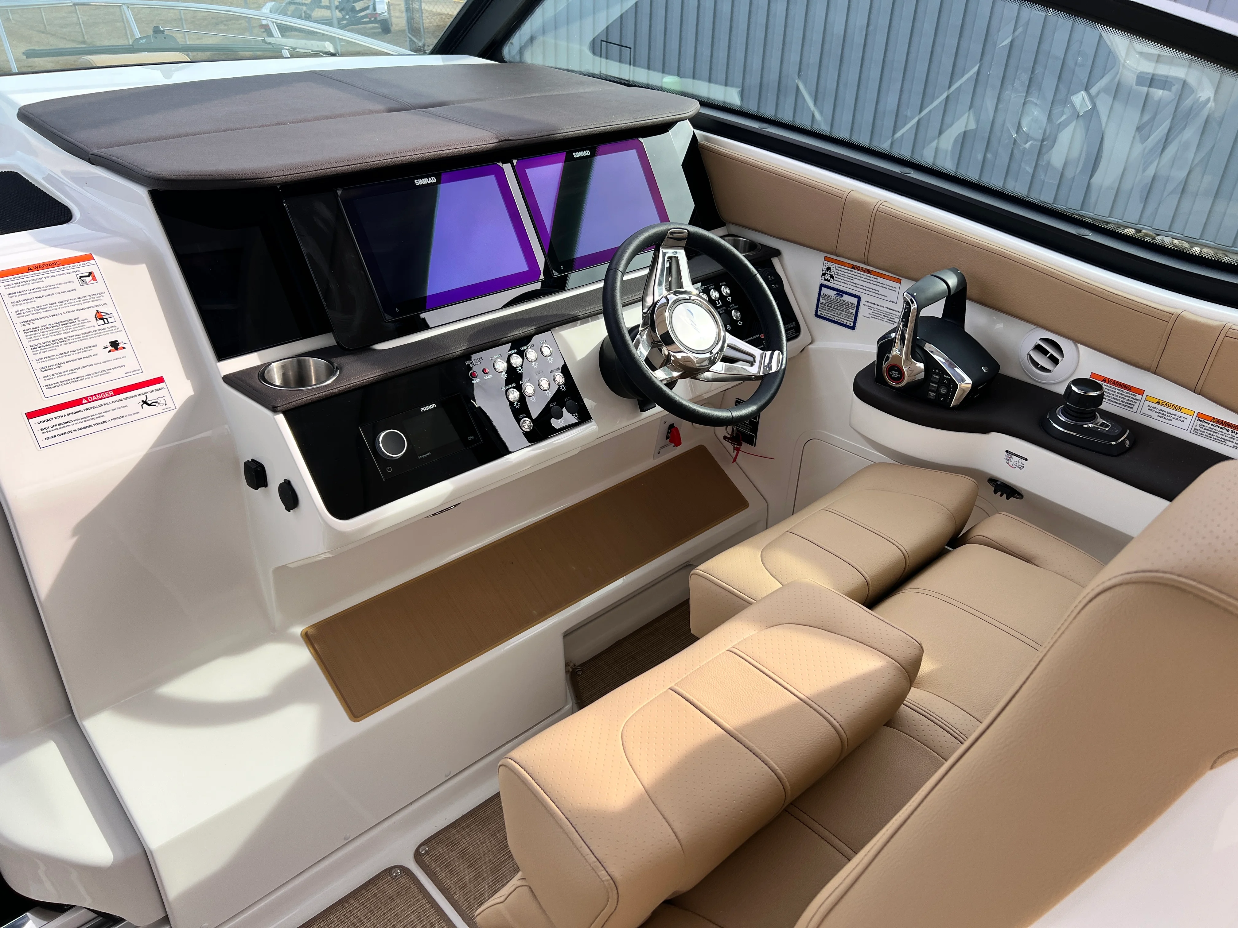 2026 Sea Ray Sundancer 320 Image Thumbnail #8