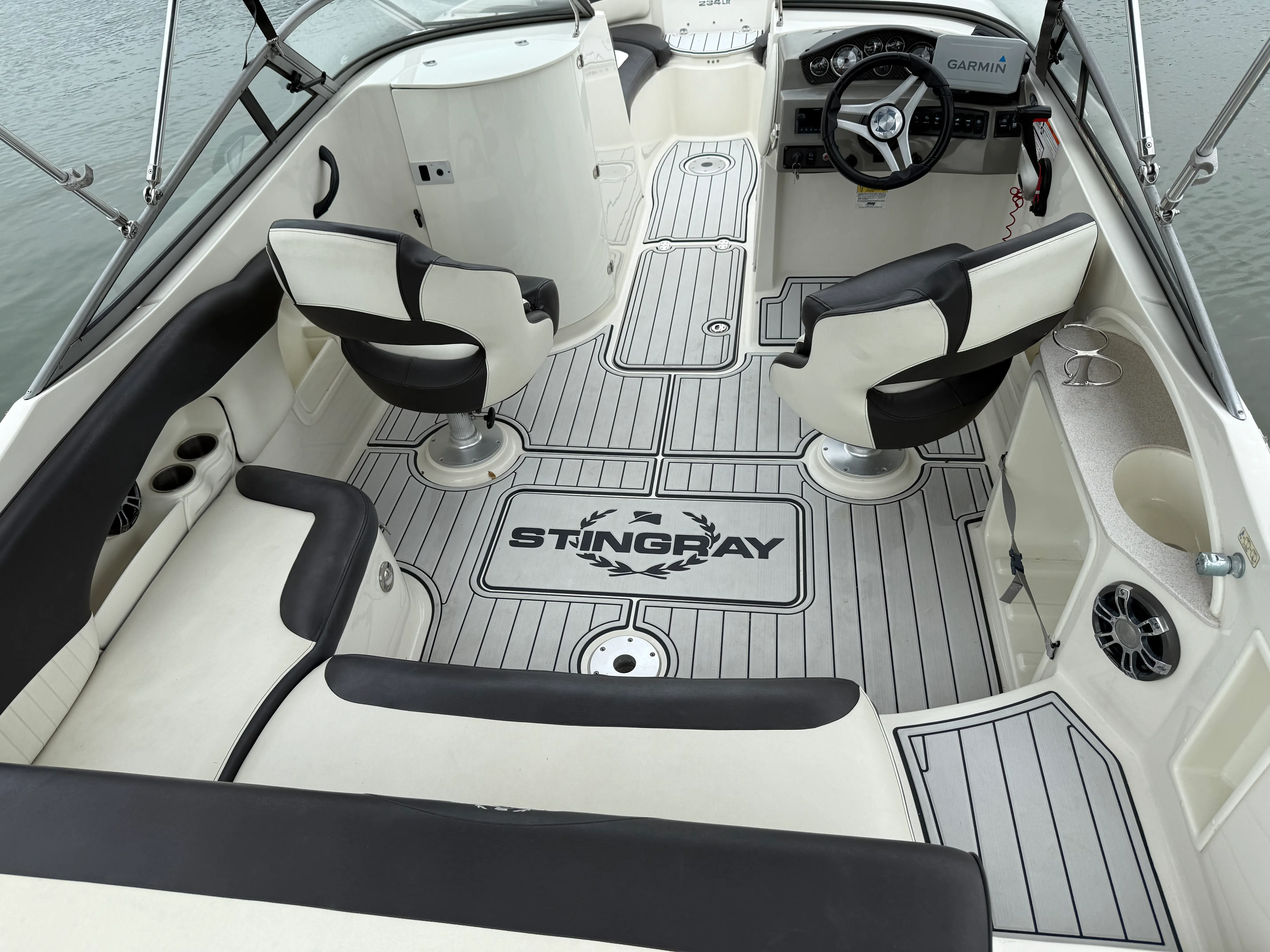 2019 Stingray 234LR Image Thumbnail #19