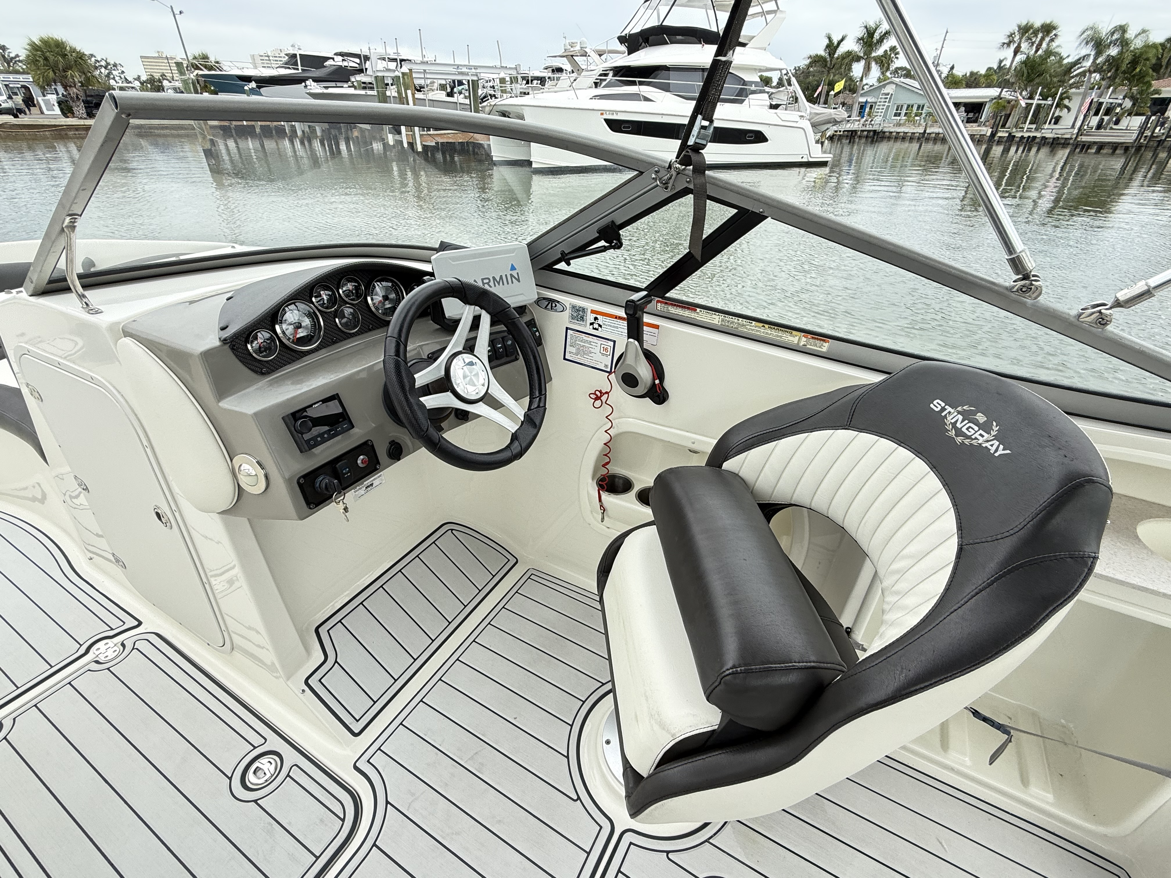 2019 Stingray 234LR Image Thumbnail #24