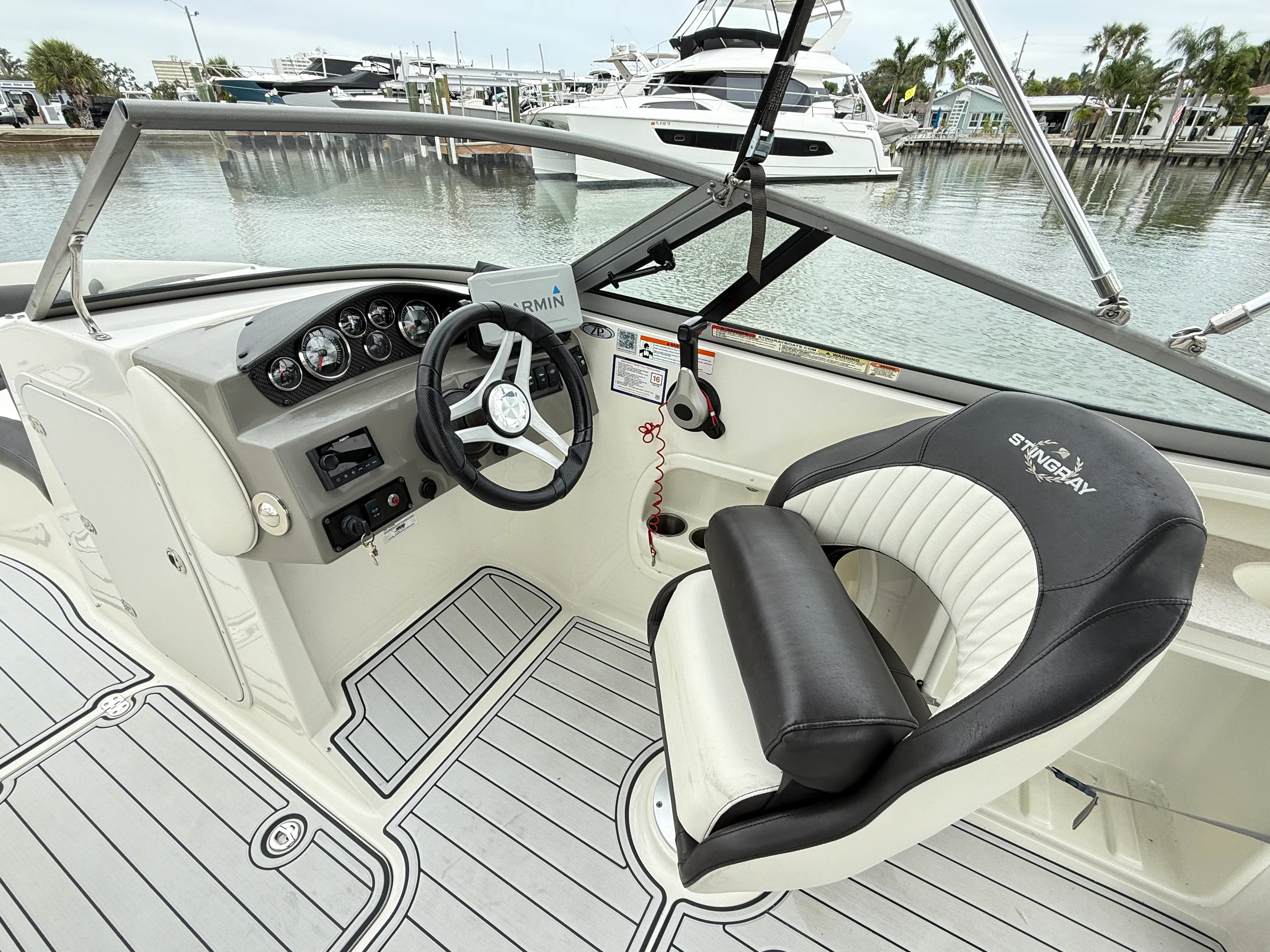 2019 Stingray 234LR Image Thumbnail #24