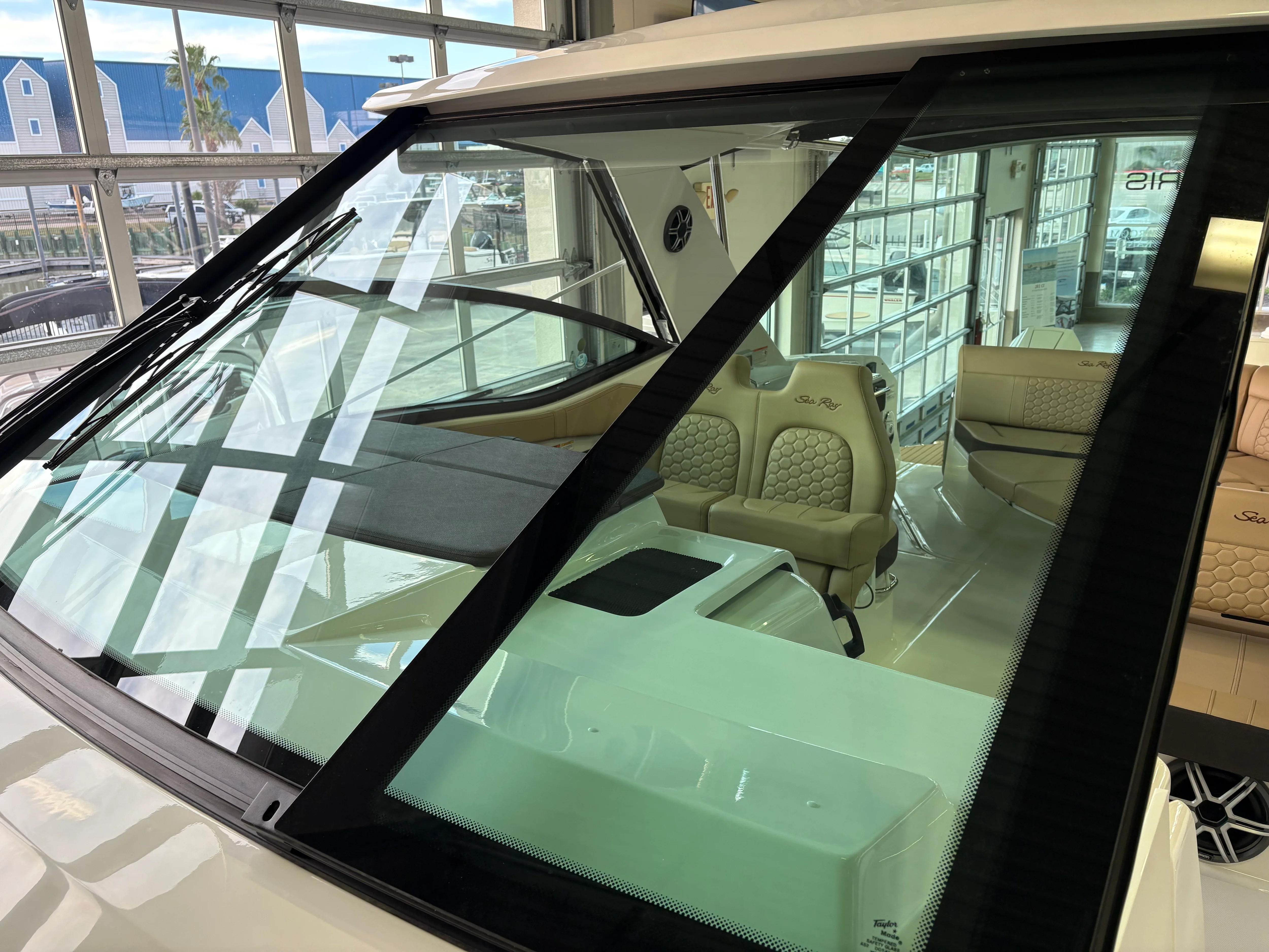 2026 Sea Ray Sundancer 320 Outboard Image Thumbnail #26