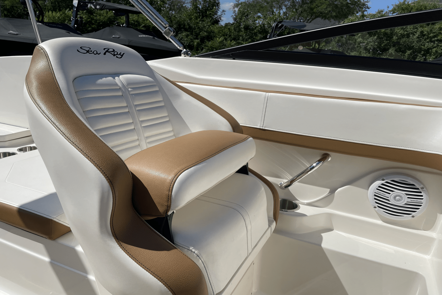 2018 Sea Ray 21 SPX Image Thumbnail #33