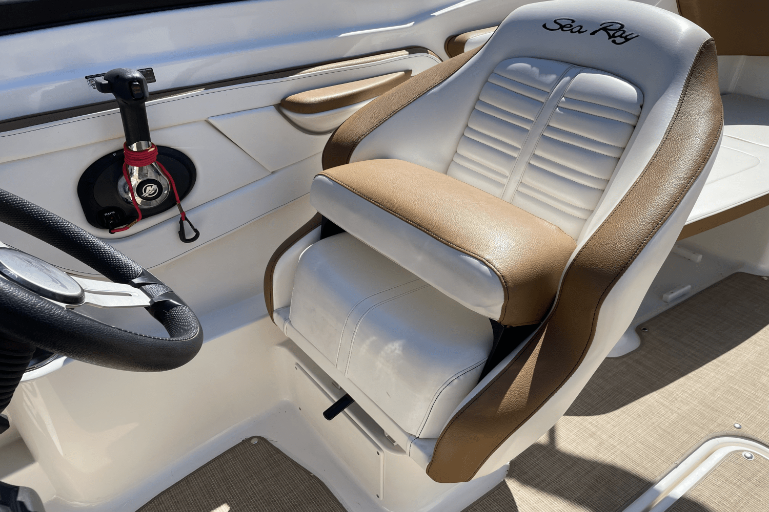 2018 Sea Ray 21 SPX Image Thumbnail #17