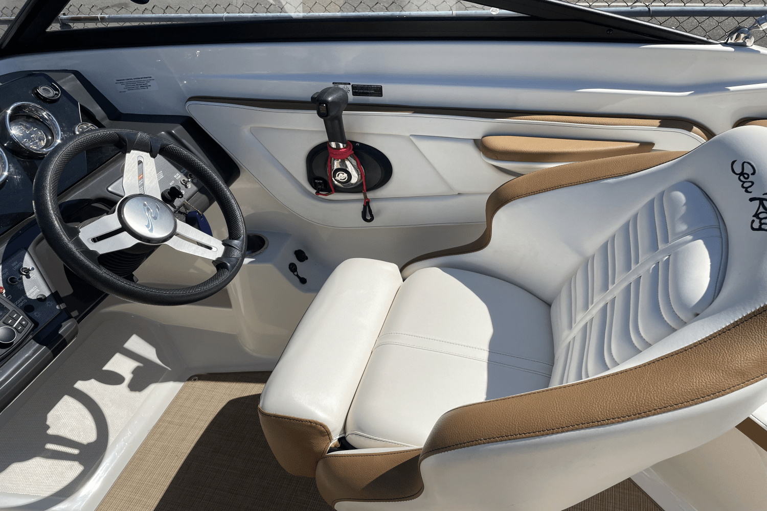 2018 Sea Ray 21 SPX Image Thumbnail #18