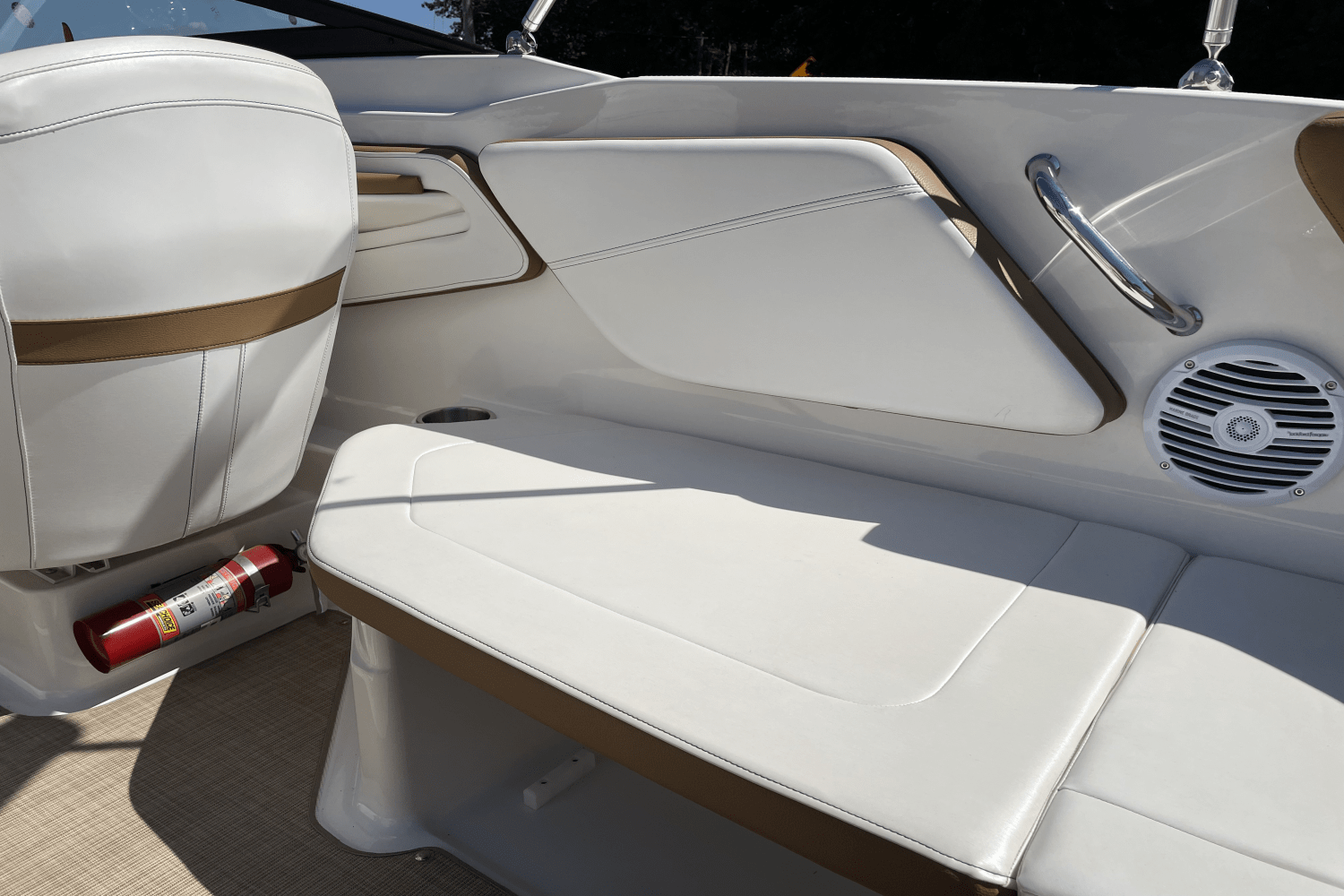 2018 Sea Ray 21 SPX Image Thumbnail #19