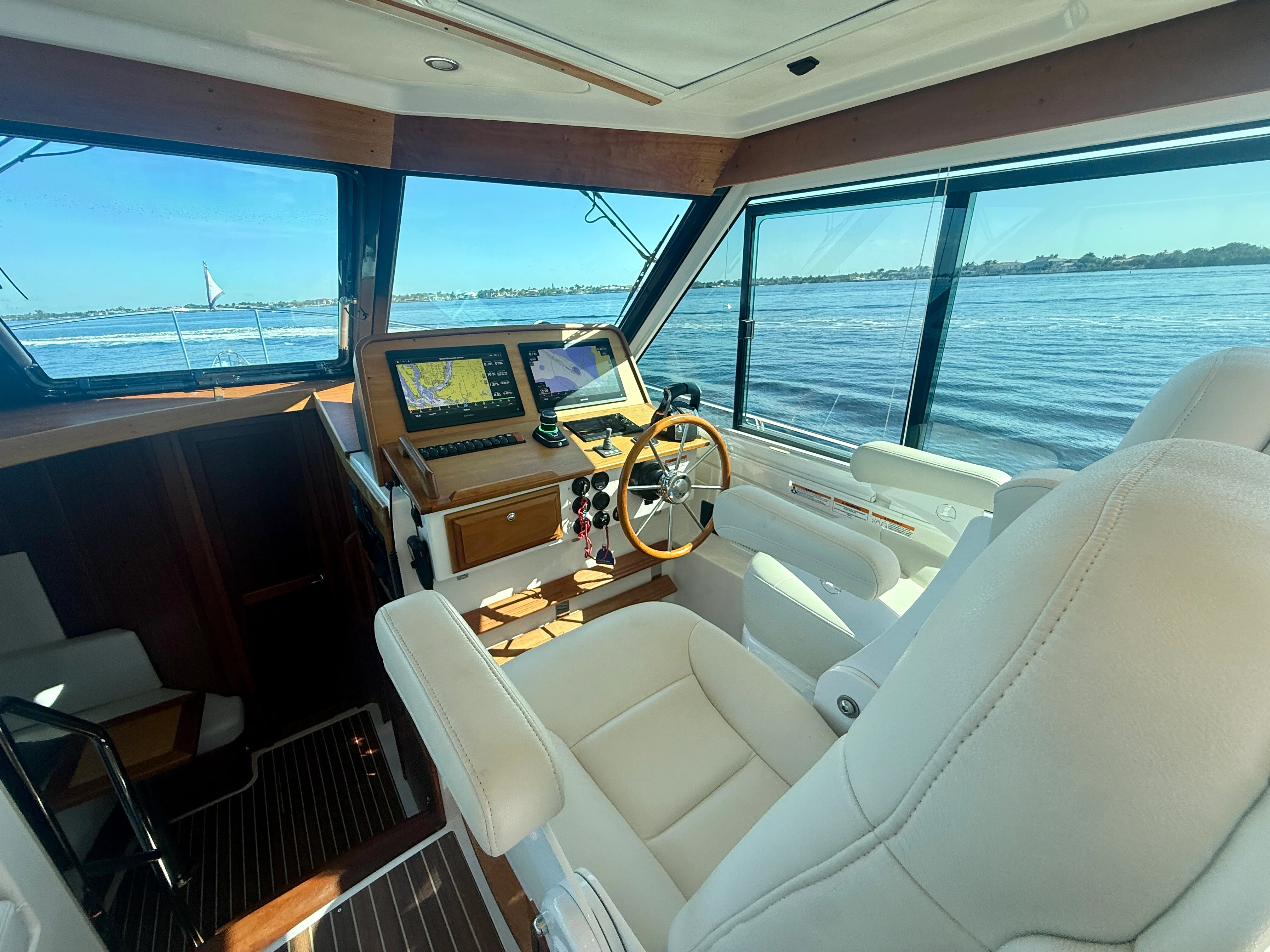 2022 Back Cove 390 Image Thumbnail #16