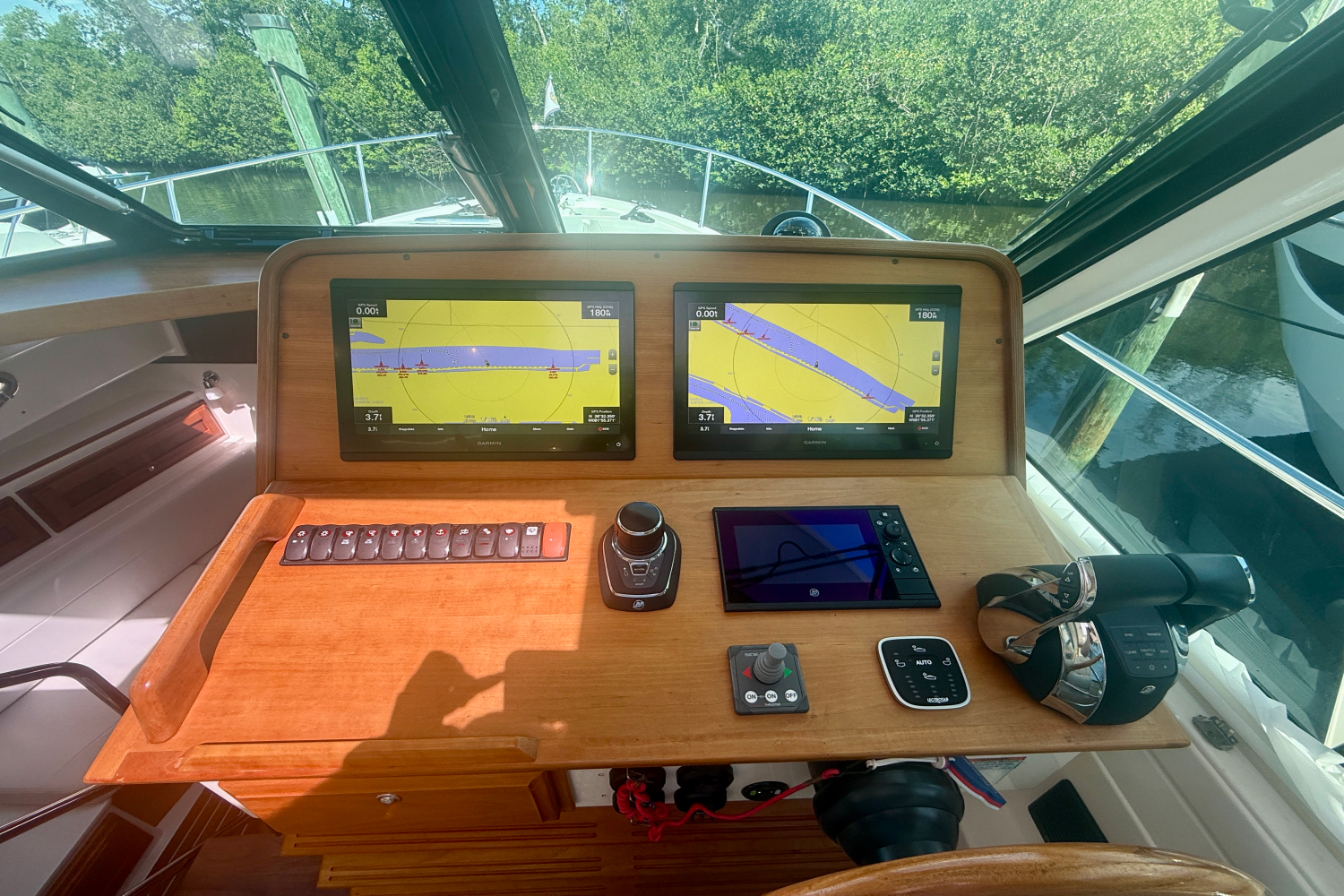 2022 Back Cove 390 Image Thumbnail #11