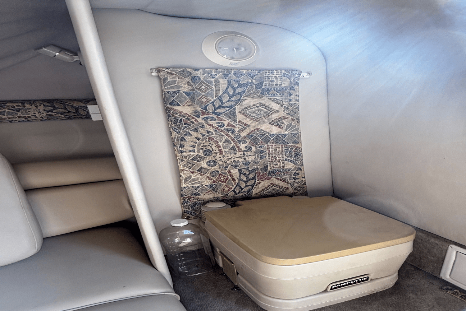 2002 Crownline 215 CCR Image Thumbnail #9