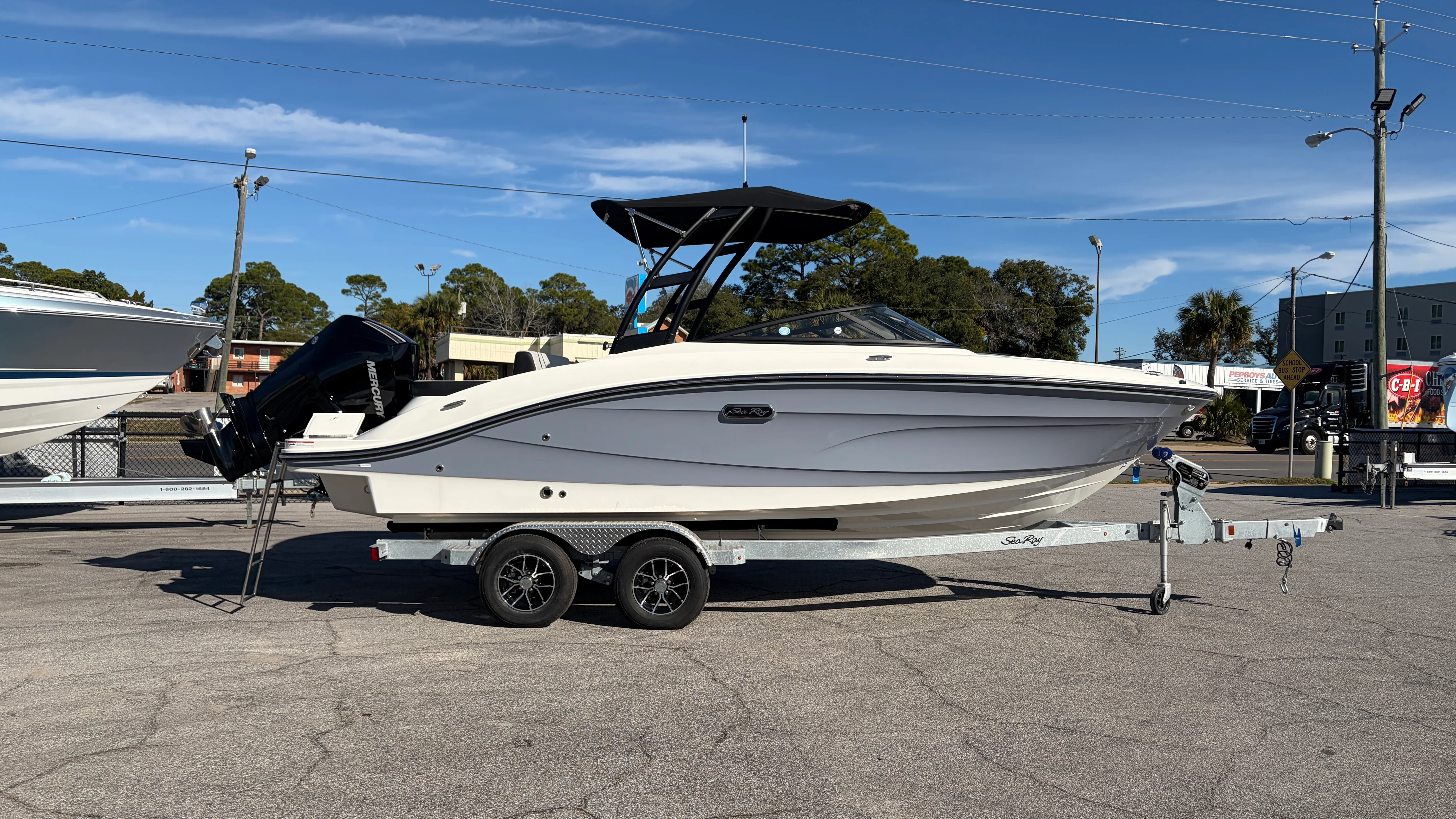 2026 Sea Ray SPX 210 Outboard Image Thumbnail #0