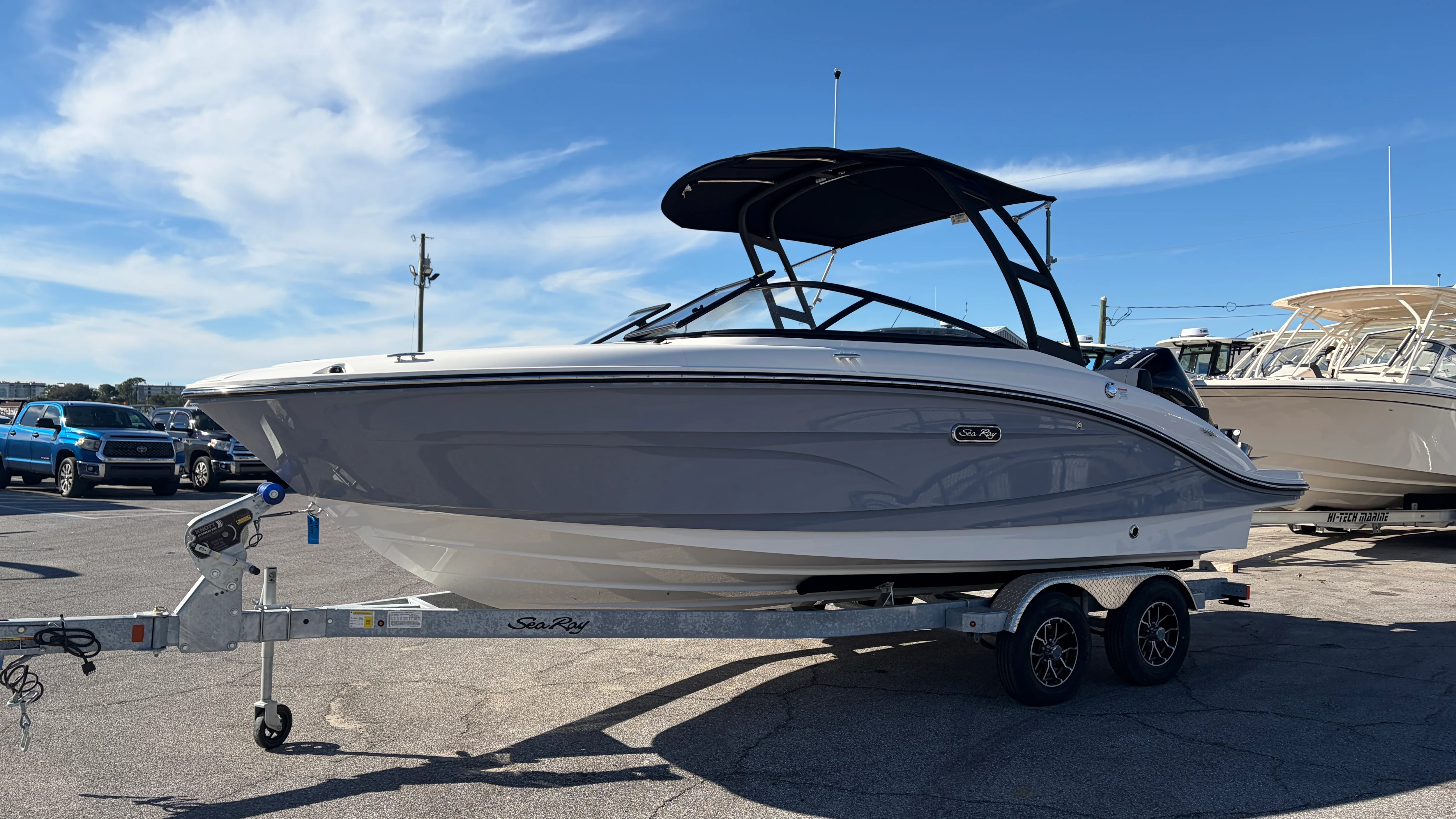 2026 Sea Ray SPX 210 Outboard Image Thumbnail #4