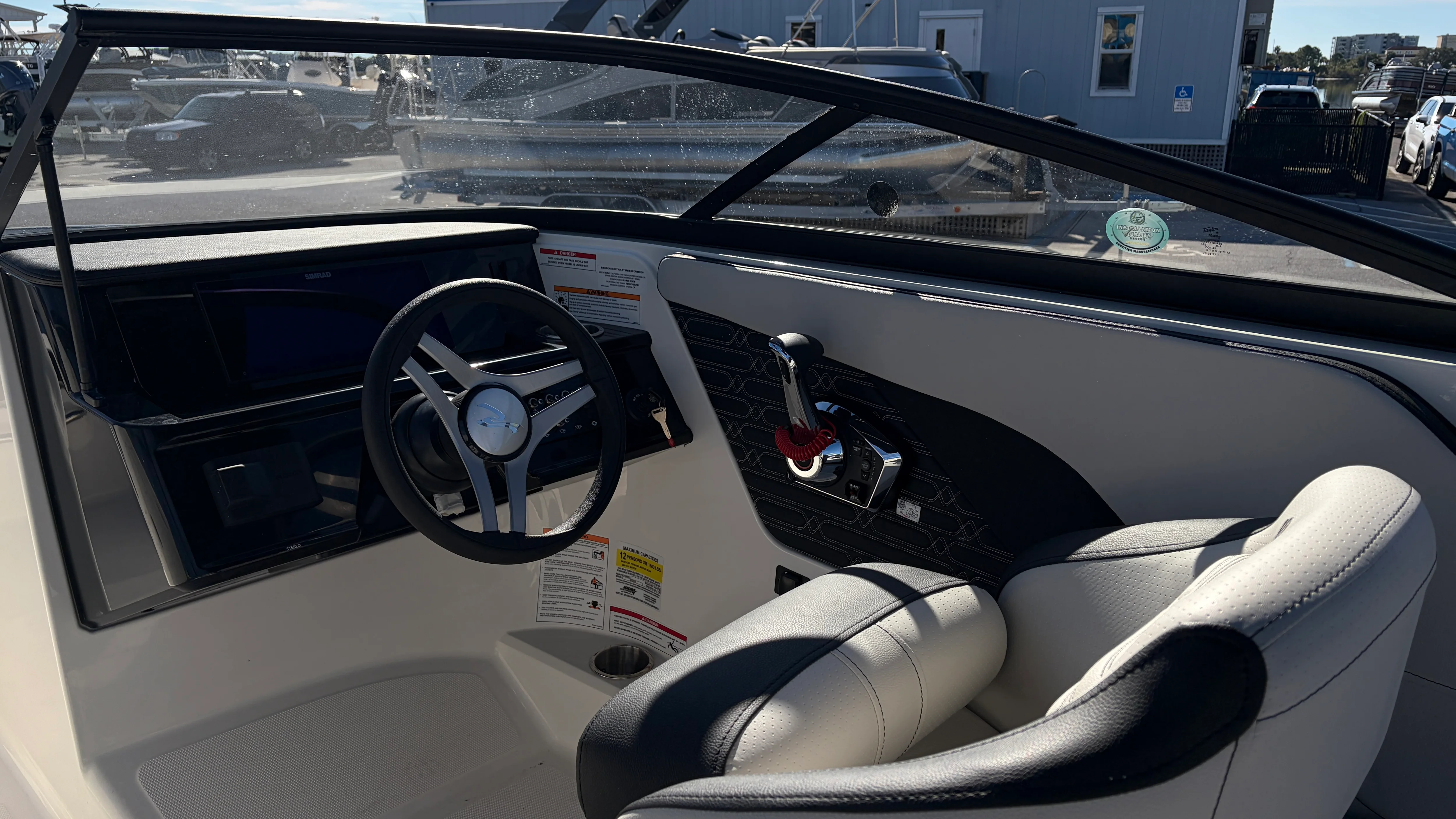 2026 Sea Ray SPX 210 Outboard Image Thumbnail #15