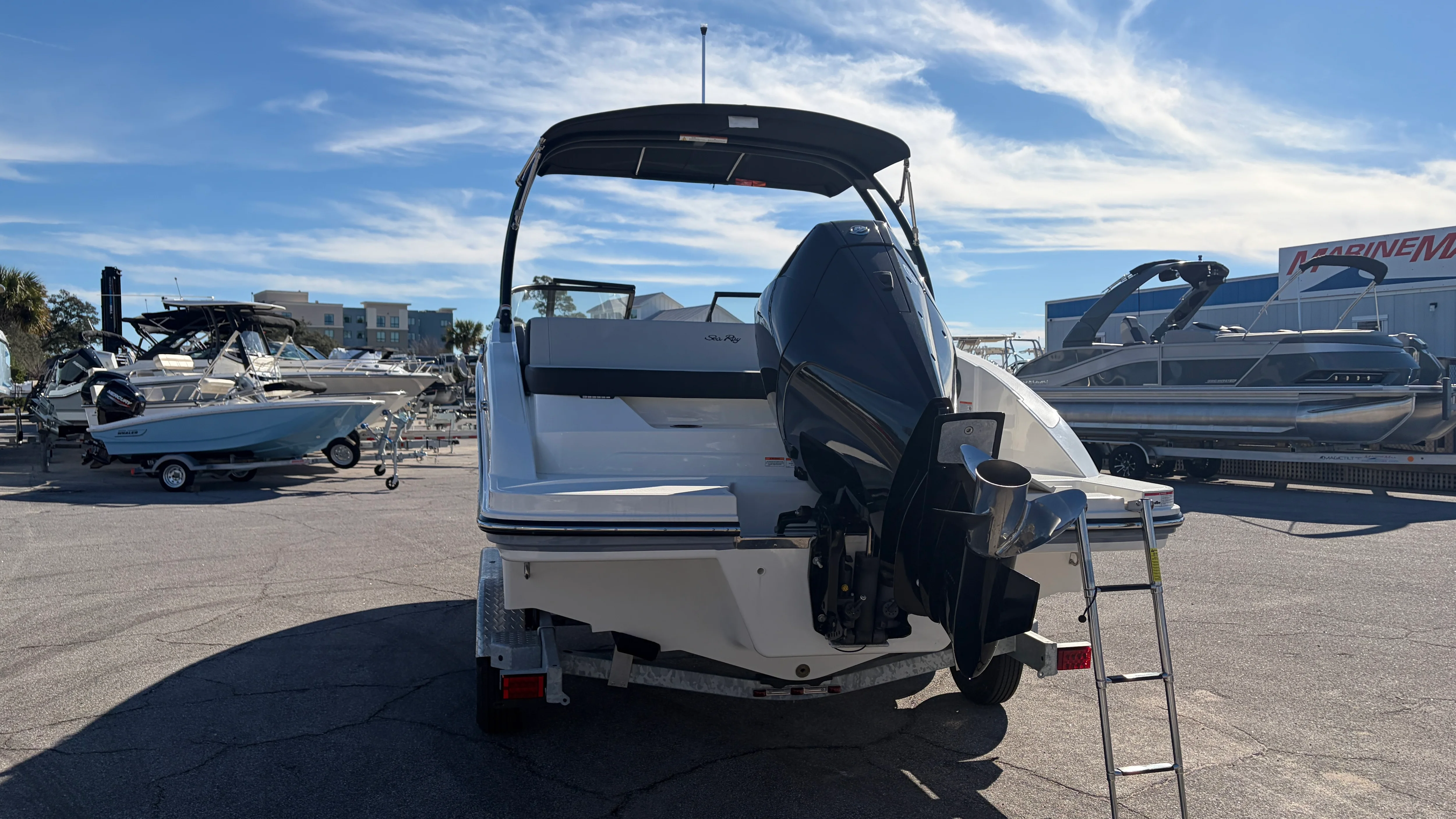 2026 Sea Ray SPX 210 Outboard Image Thumbnail #7