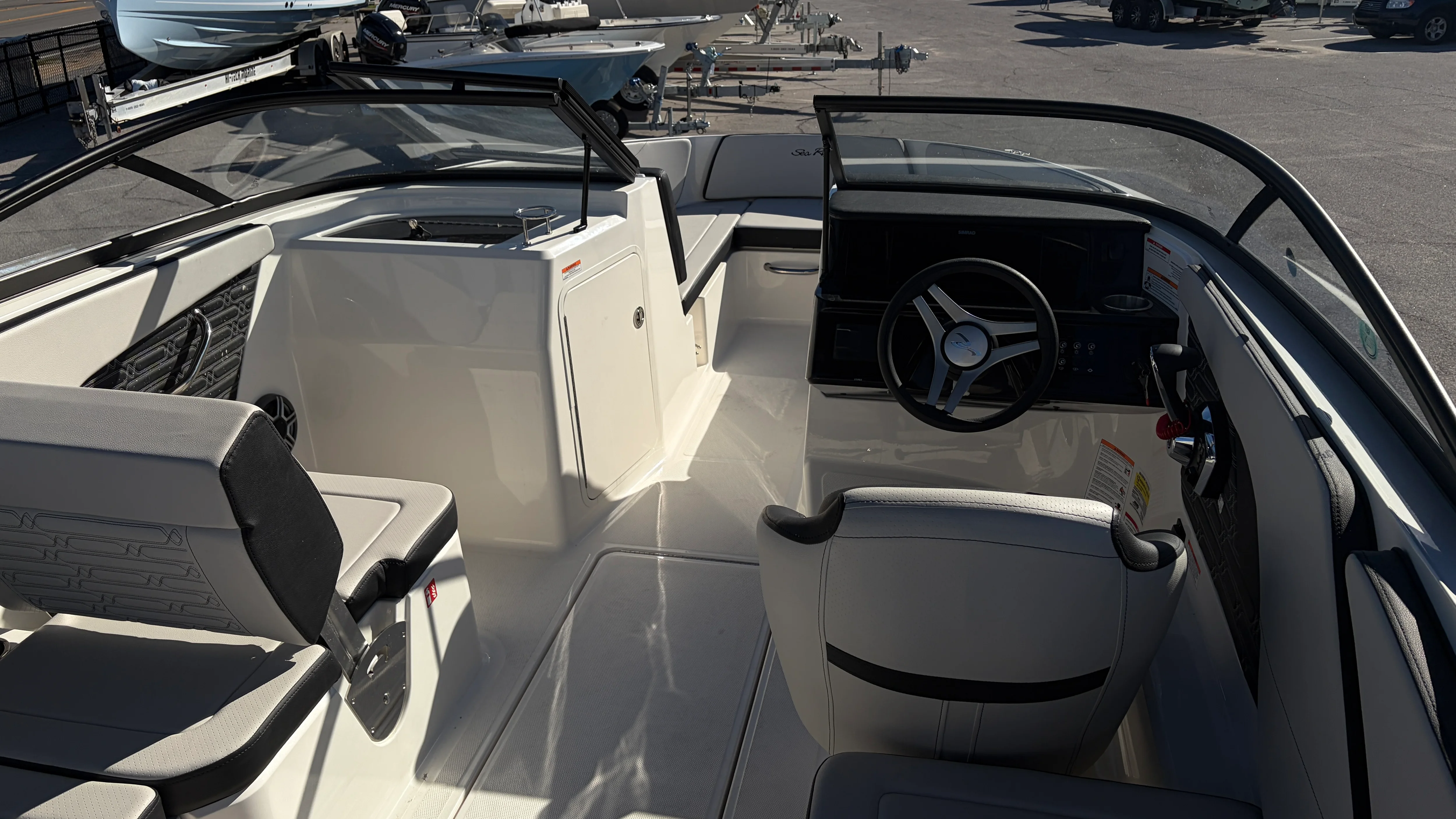 2026 Sea Ray SPX 210 Outboard Image Thumbnail #14