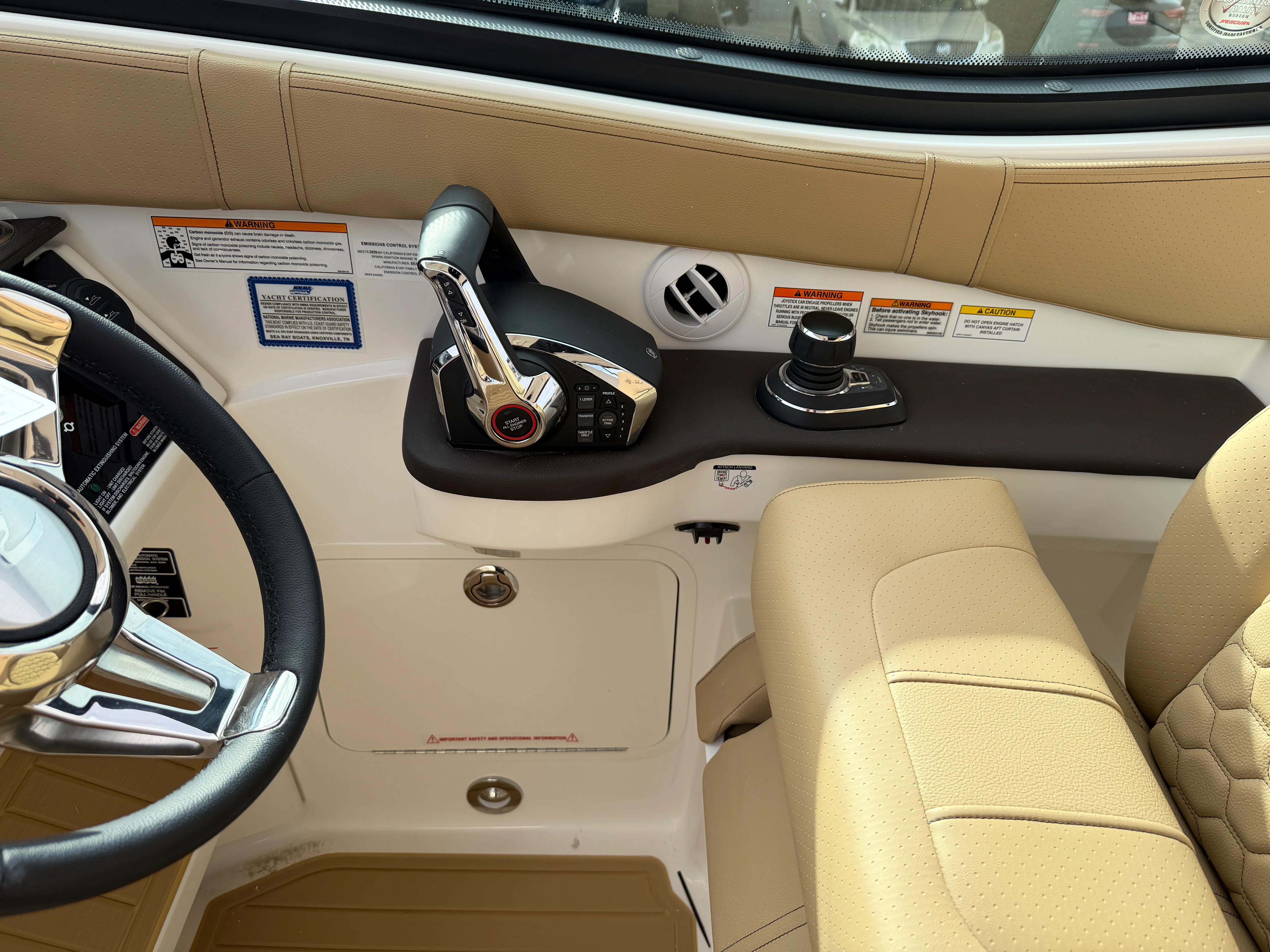 2026 Sea Ray Sundancer 320 Image Thumbnail #19