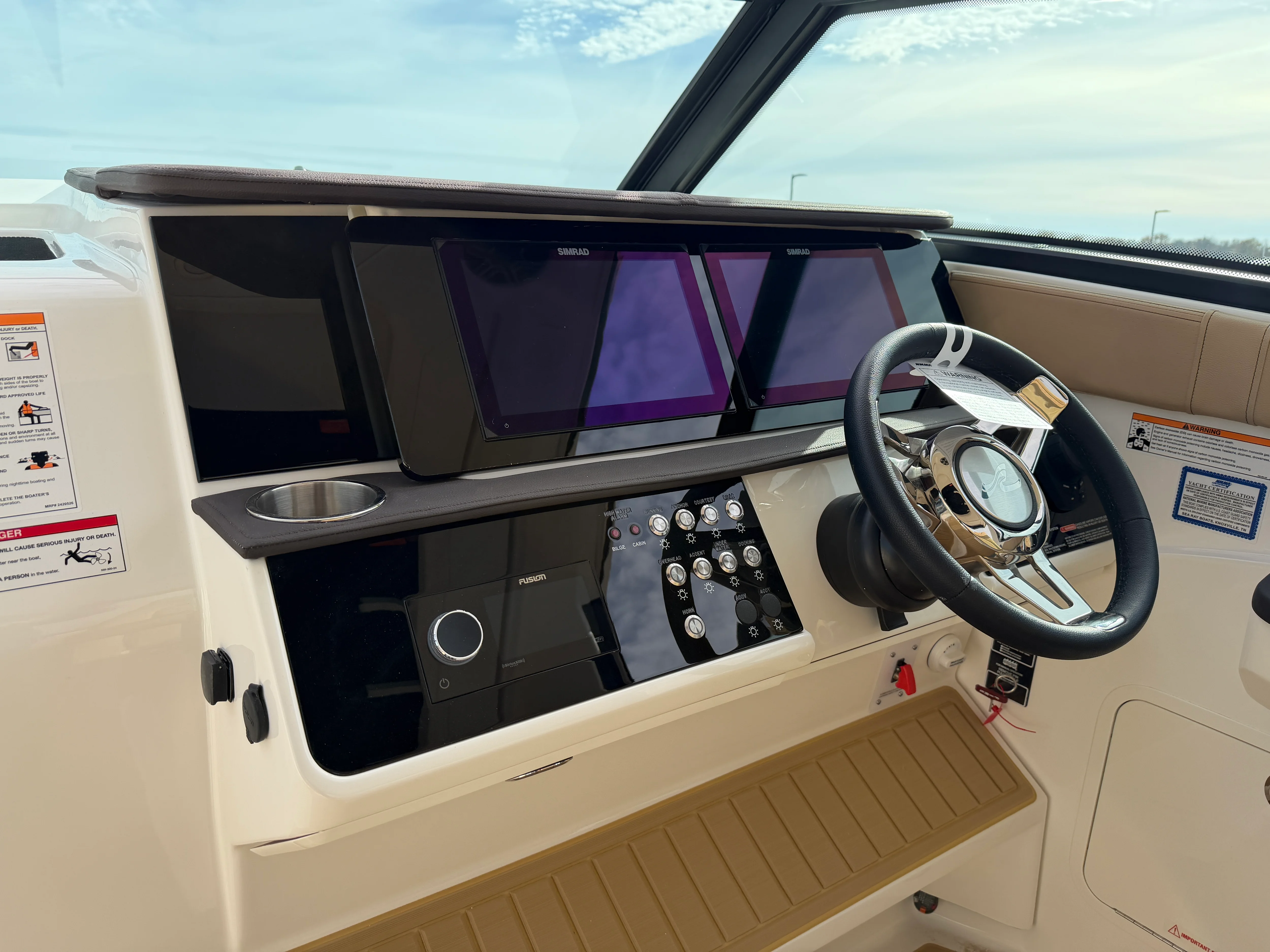 2026 Sea Ray Sundancer 320 Image Thumbnail #21