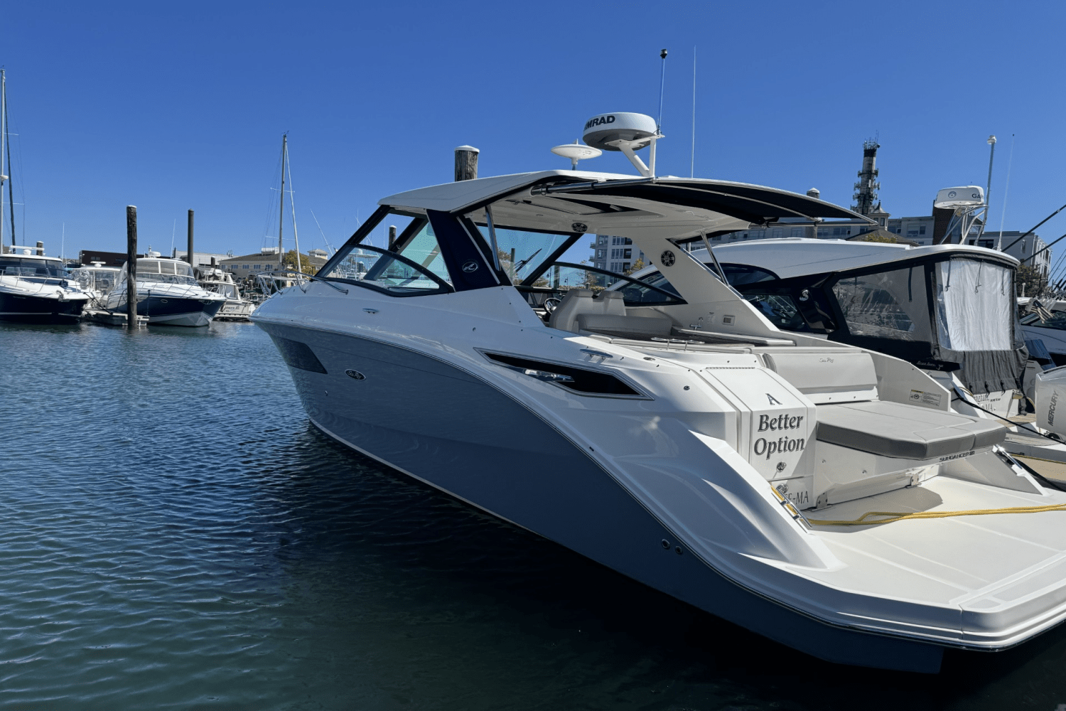 2023 Sea Ray 320 SUNDANCER Image Thumbnail #2