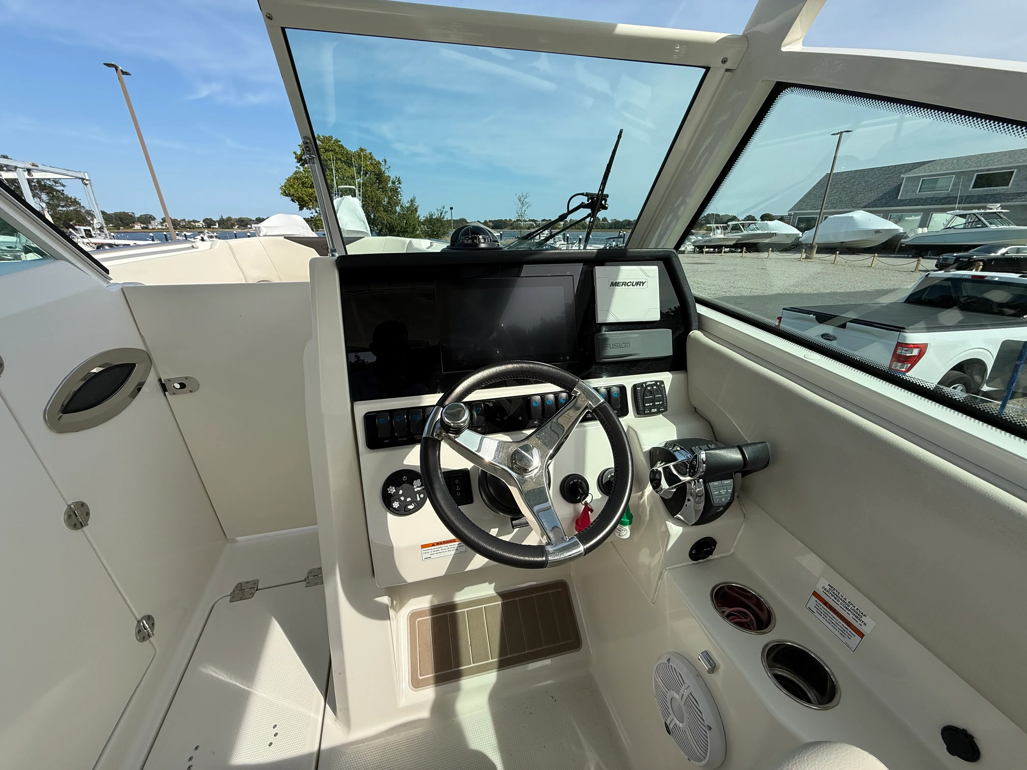 2021 Sailfish 276 DC Image Thumbnail #11