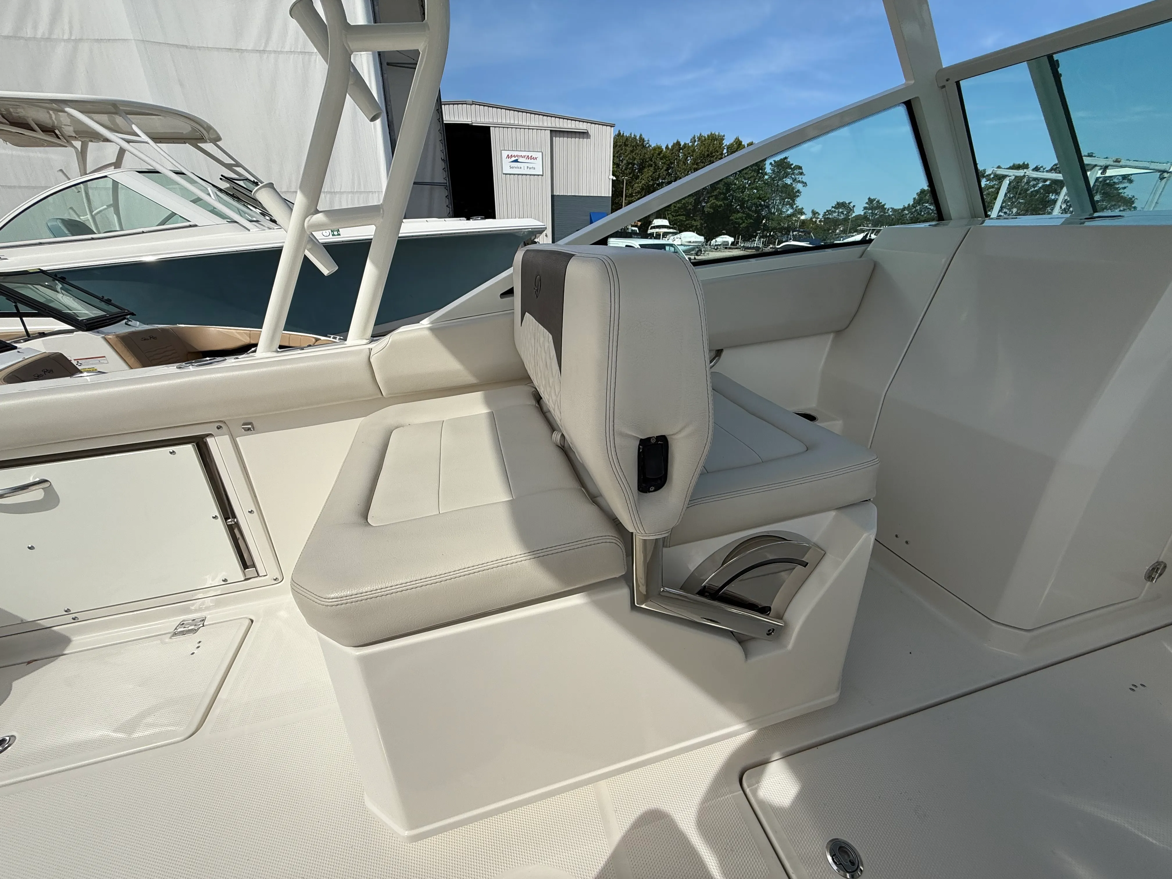 2021 Sailfish 276 DC Image Thumbnail #19