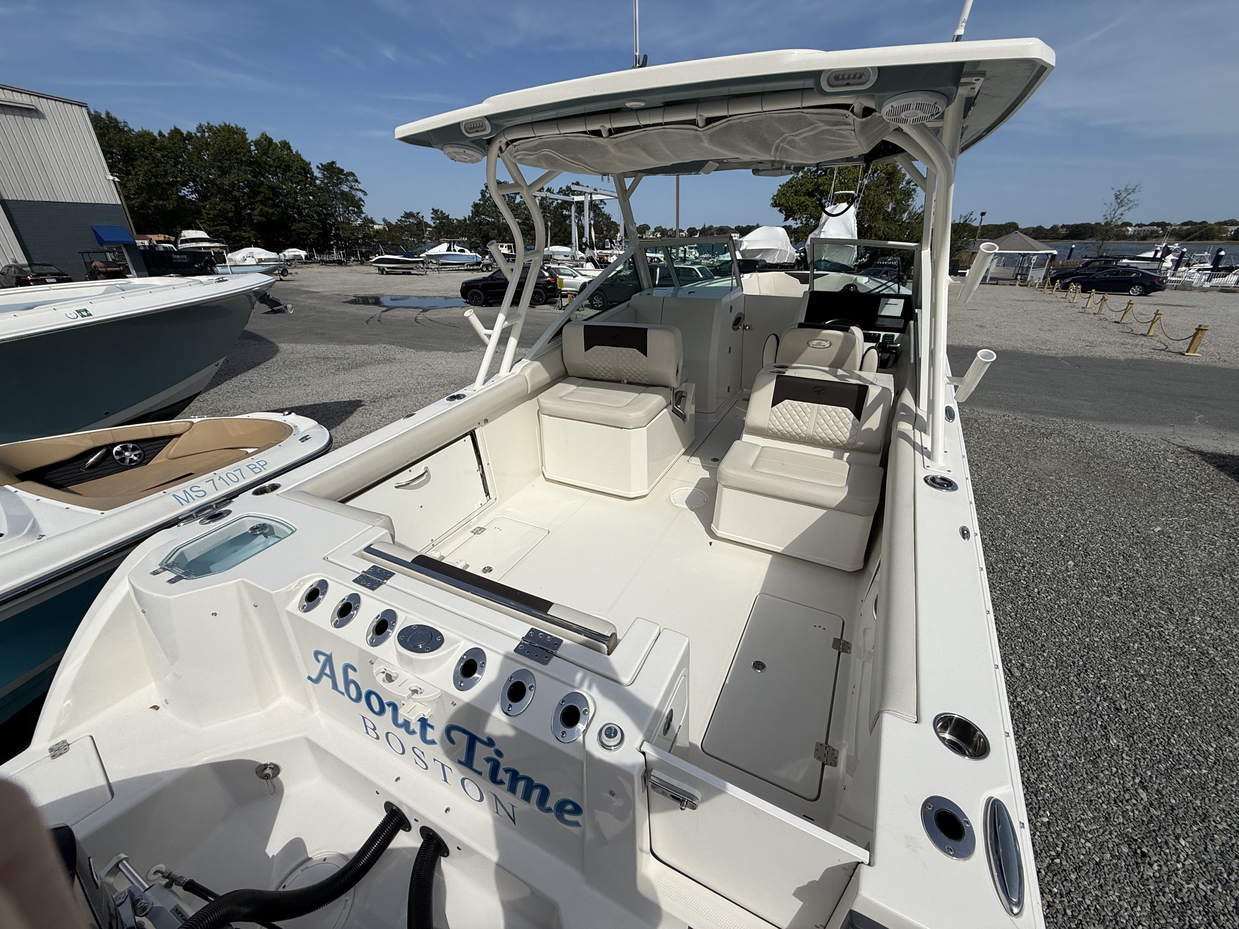 2021 Sailfish 276 DC Image Thumbnail #5