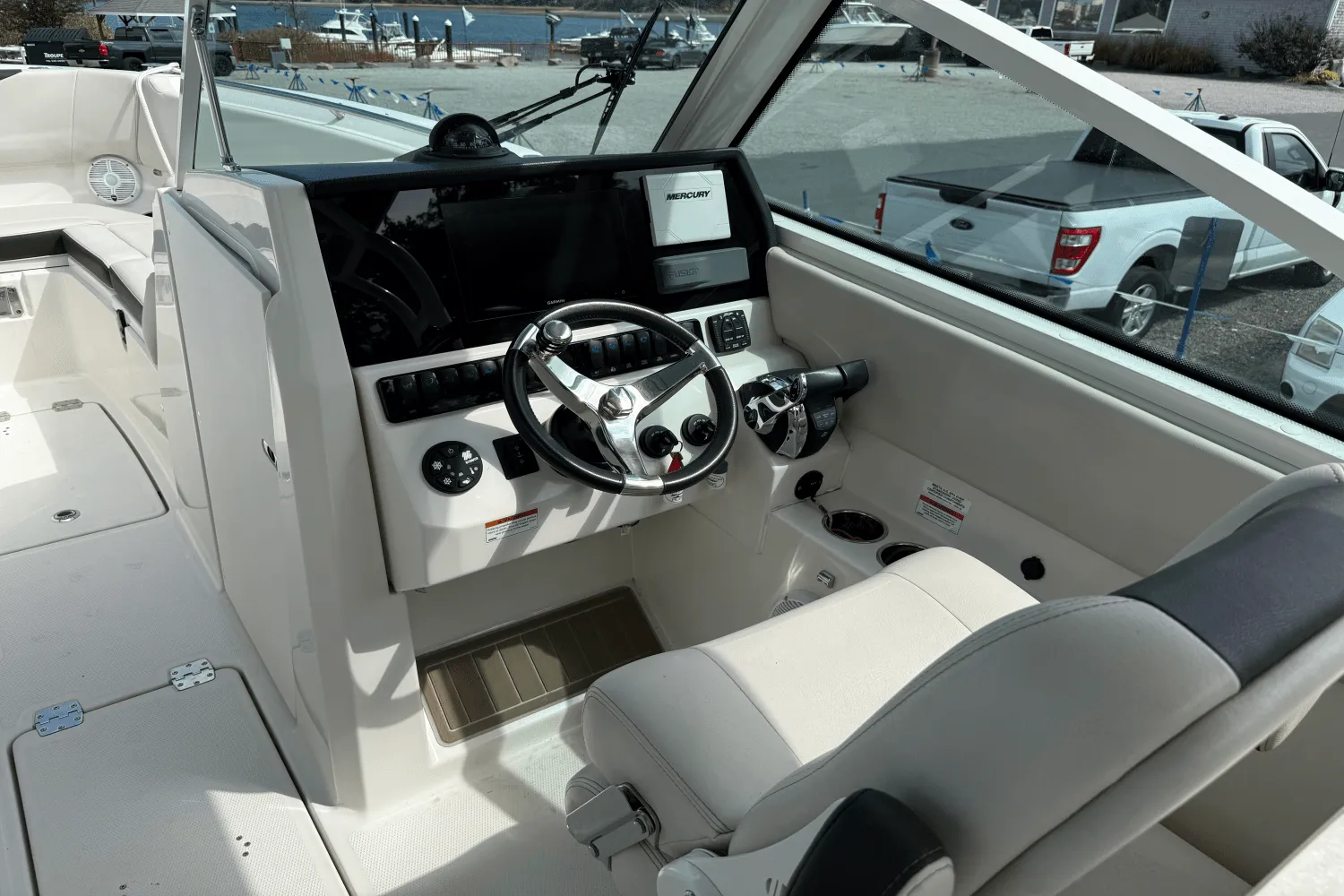 2021 Sailfish 276 DC Image Thumbnail #12