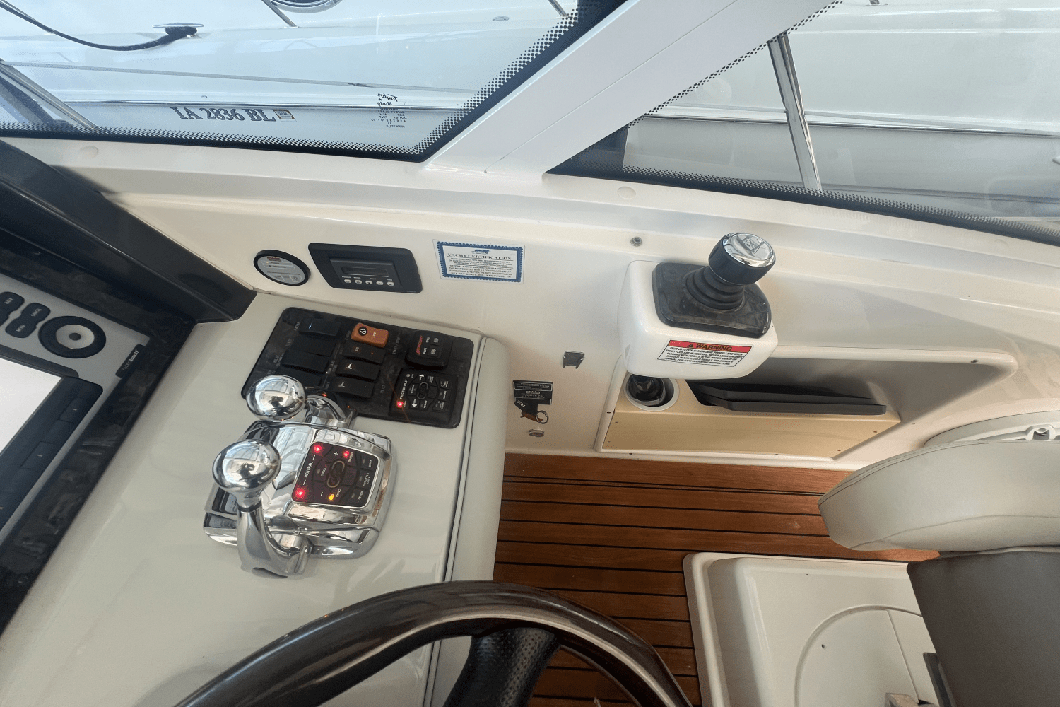 2011 Sea Ray 500 SUNDANCER Image Thumbnail #19