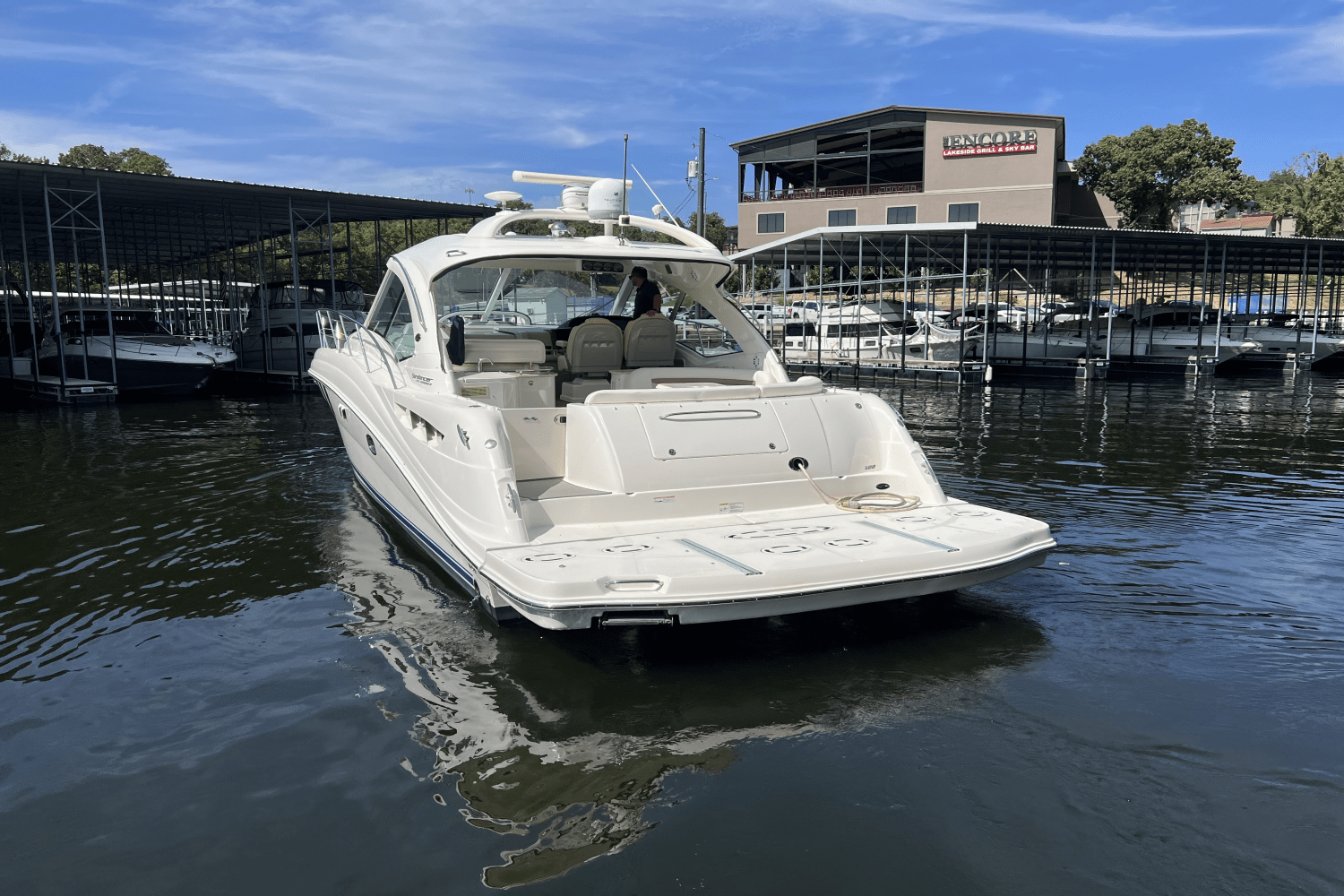 2011 Sea Ray 500 SUNDANCER Image Thumbnail #2