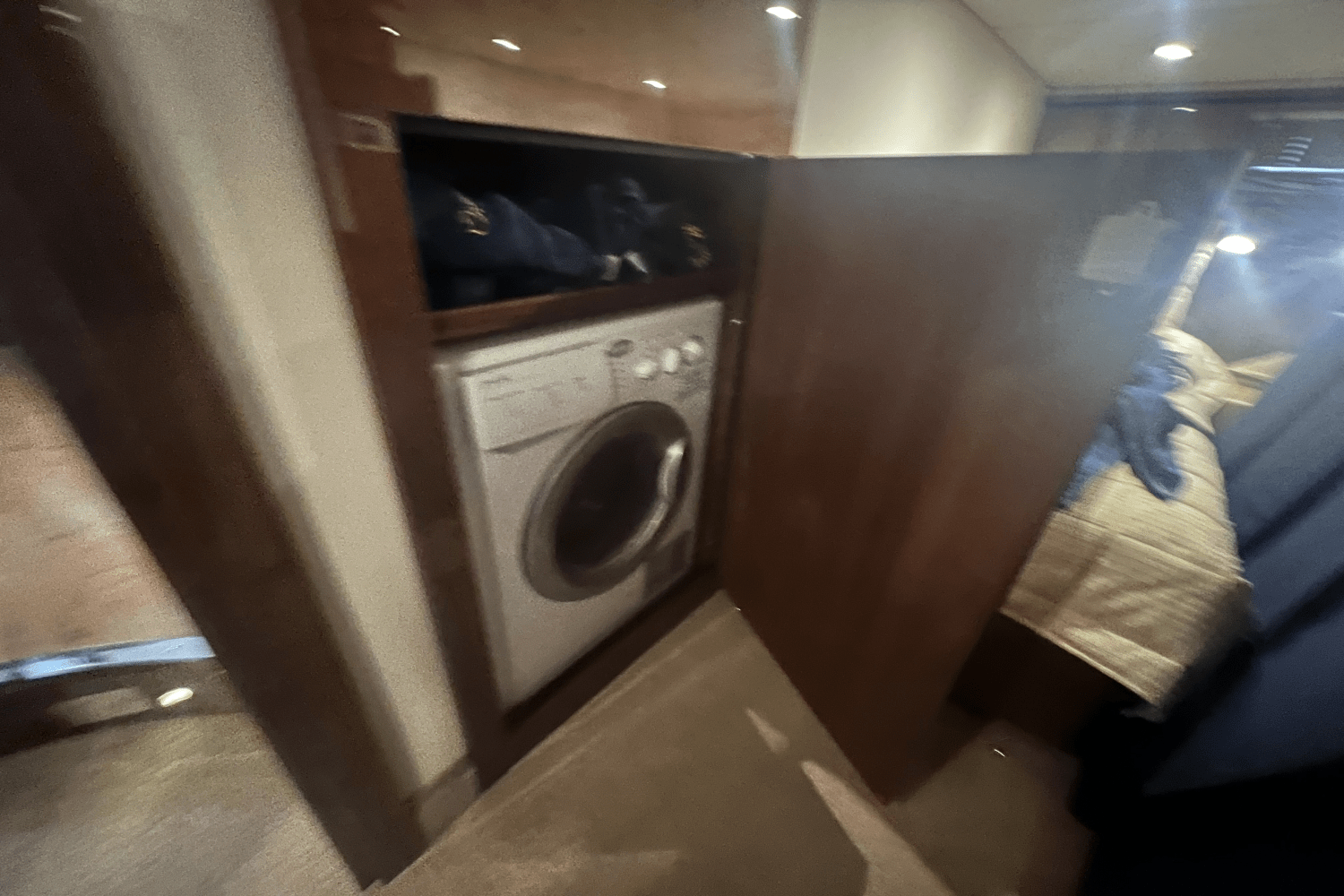 2011 Sea Ray 500 SUNDANCER Image Thumbnail #11