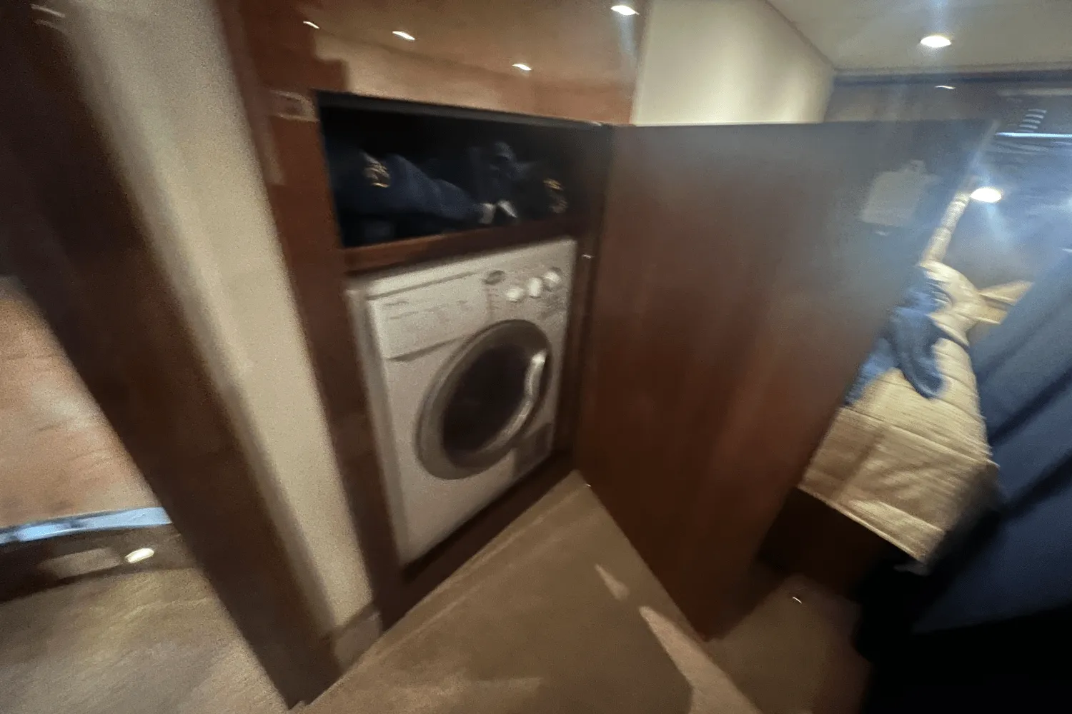 2011 Sea Ray 500 SUNDANCER Image Thumbnail #11