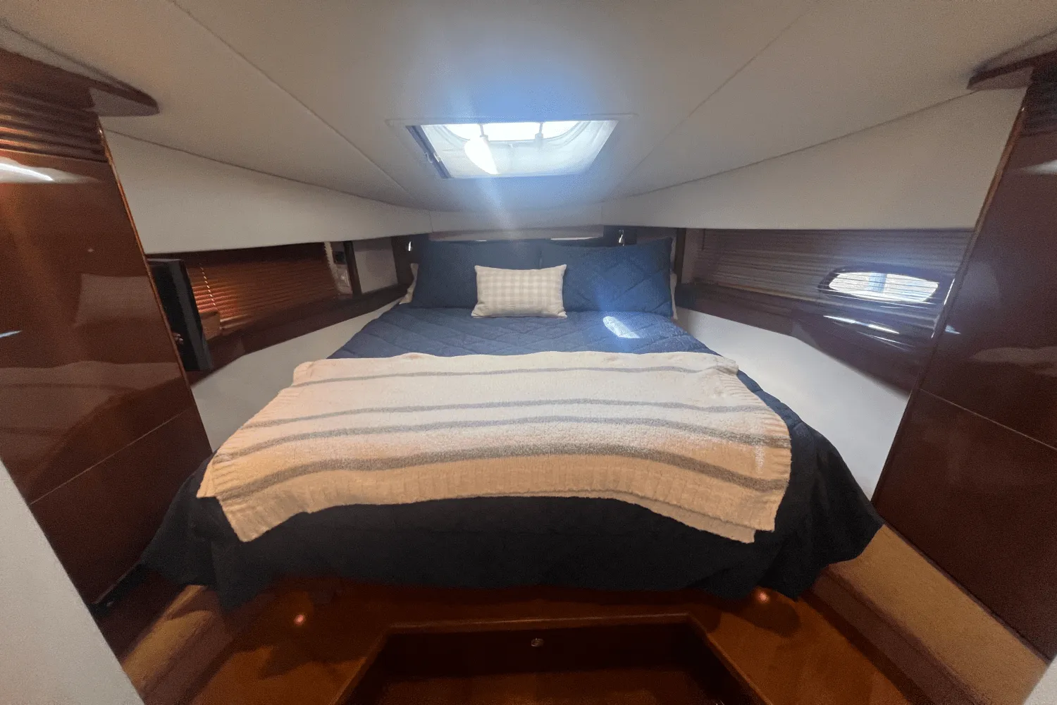 2011 Sea Ray 500 SUNDANCER Image Thumbnail #13