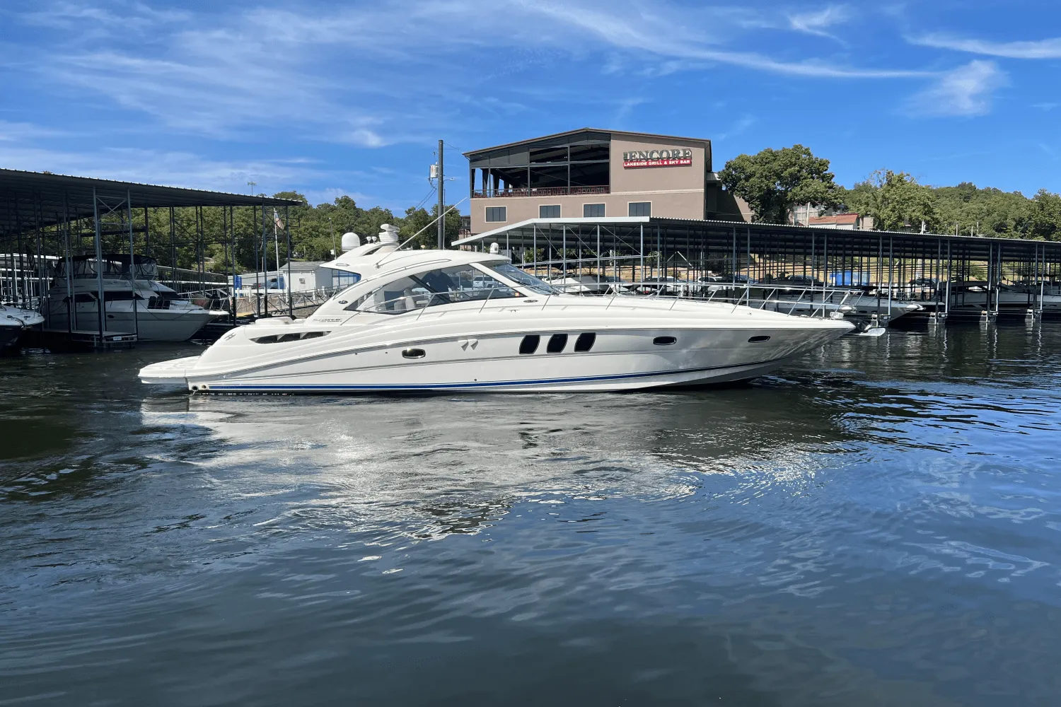 2011 Sea Ray 500 SUNDANCER Image Thumbnail #1
