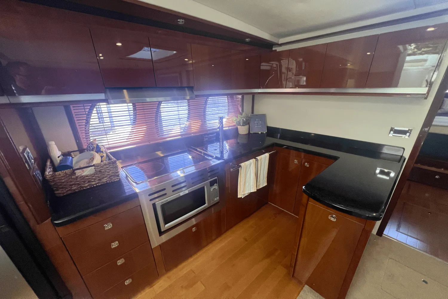 2011 Sea Ray 500 SUNDANCER Image Thumbnail #7
