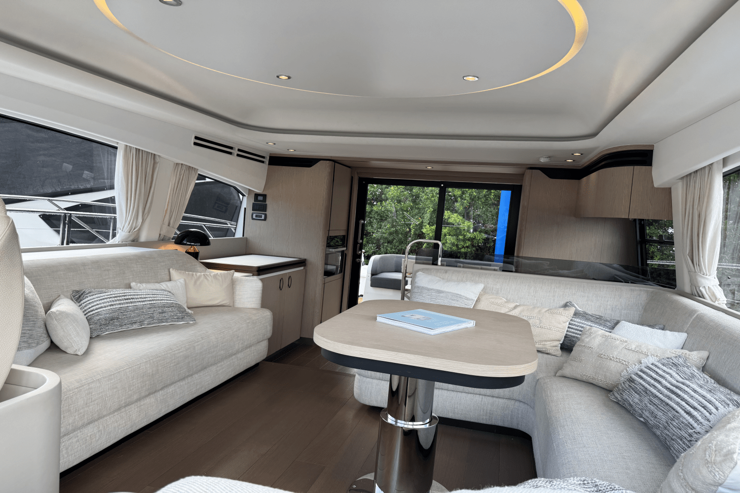 2023 Azimut 53 FLY Image Thumbnail #20