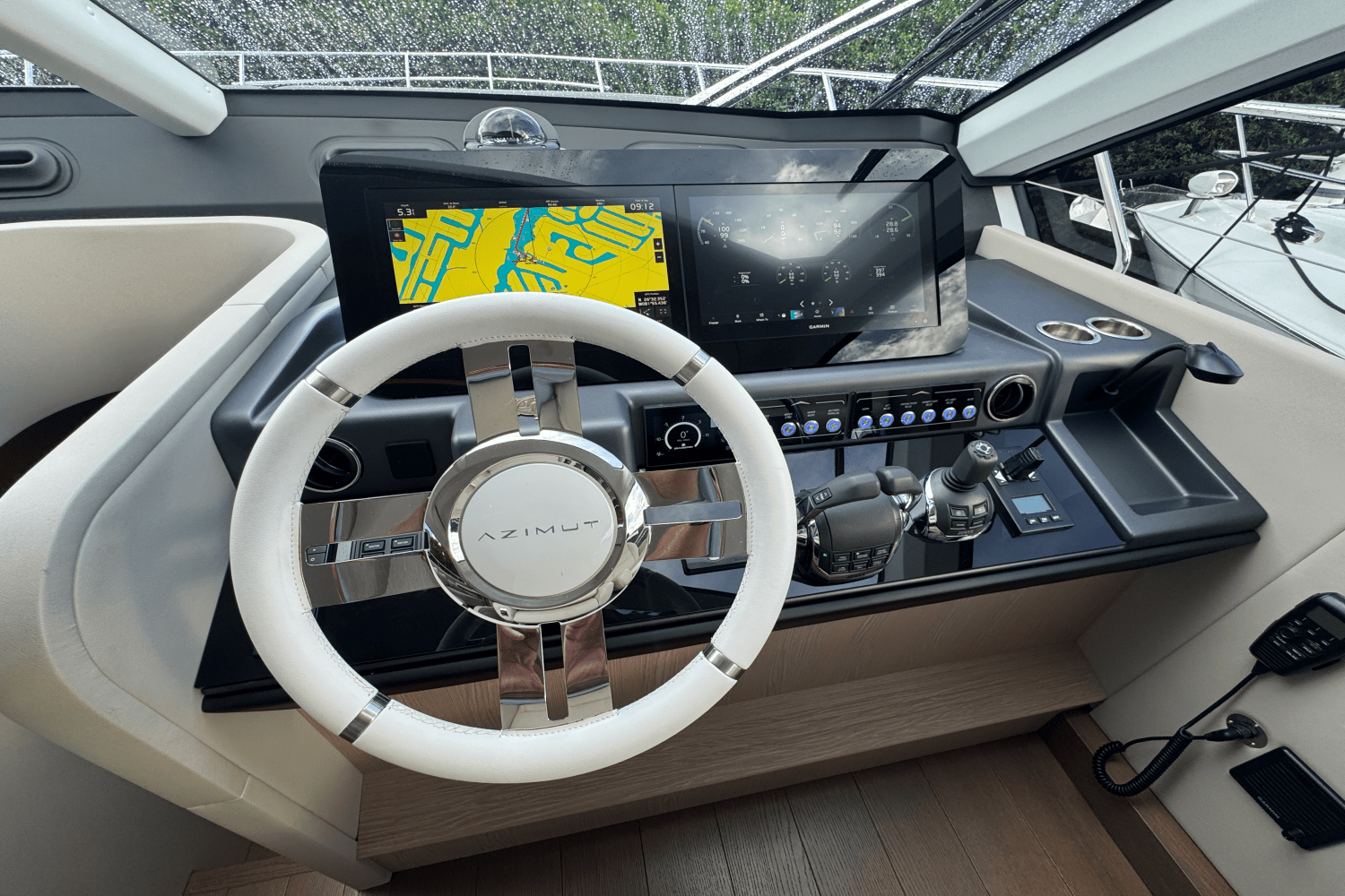 2023 Azimut 53 FLY Image Thumbnail #21