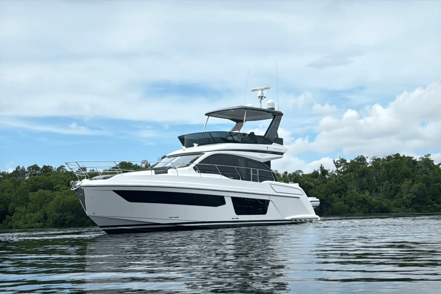 2023 Azimut 53 FLY Image Thumbnail #1