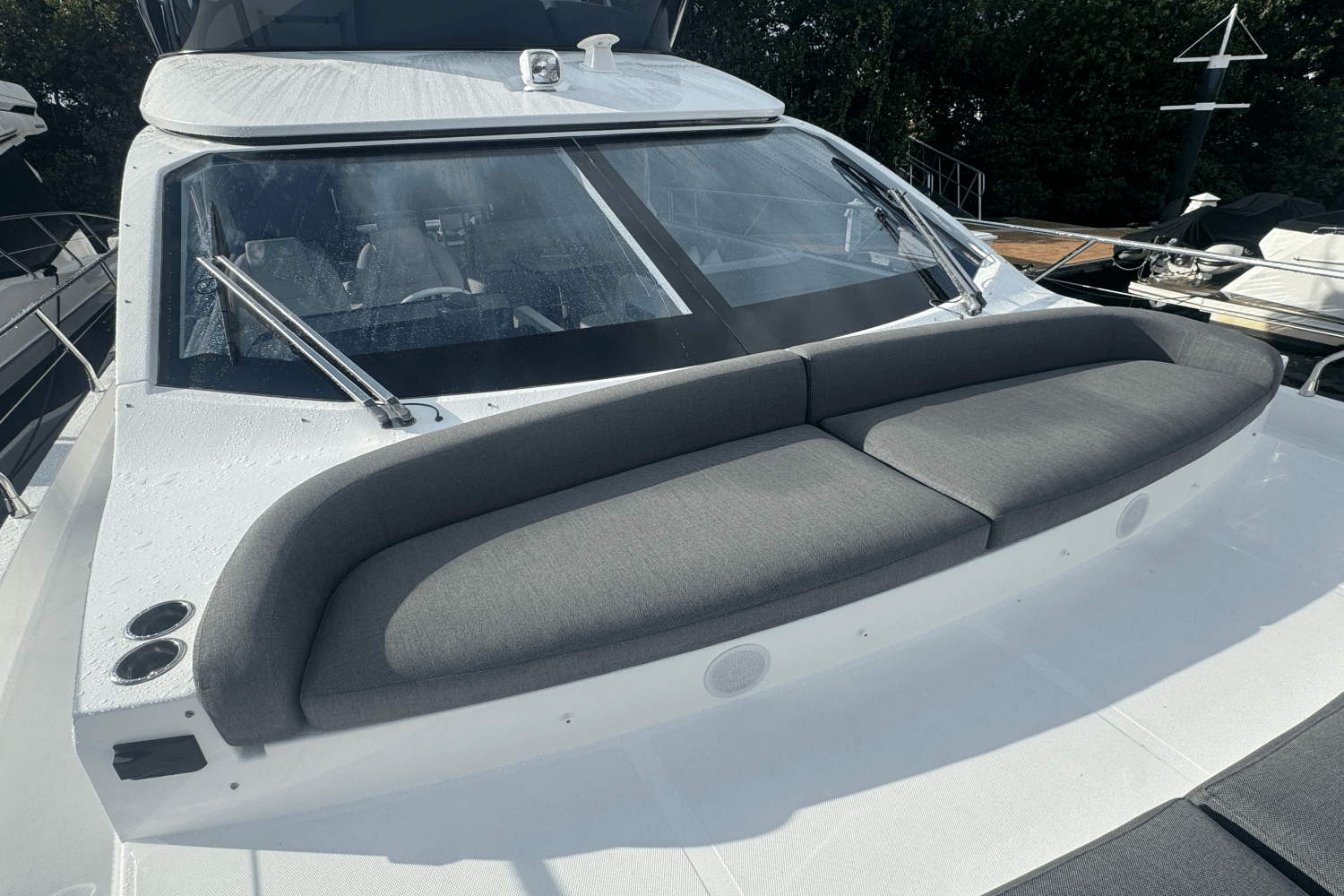 2023 Azimut 53 FLY Image Thumbnail #38