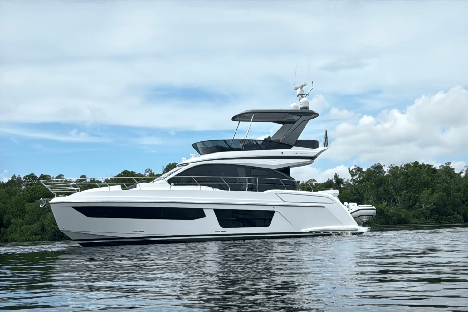 2023 Azimut 53 FLY Image Thumbnail #0