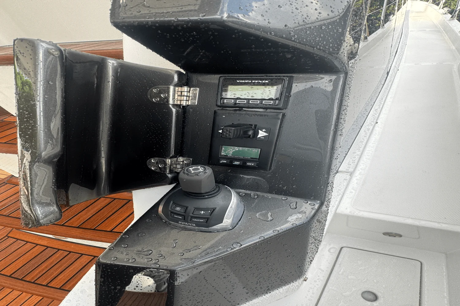 2023 Azimut 53 FLY Image Thumbnail #43