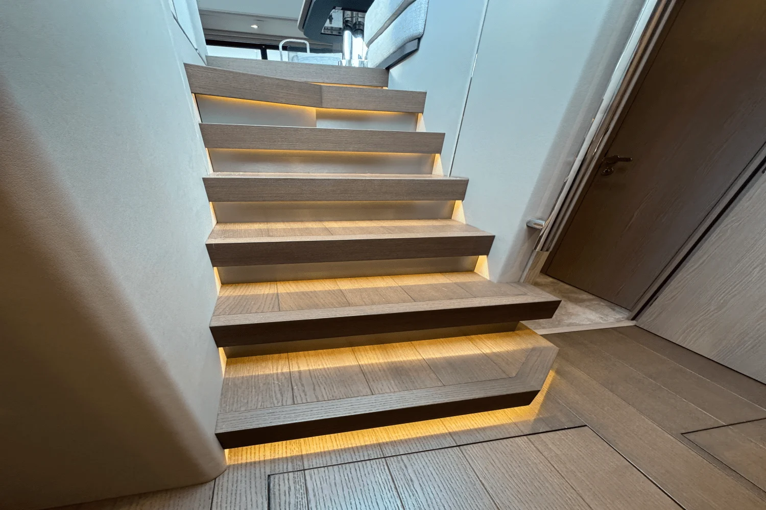 2023 Azimut 53 FLY Image Thumbnail #23