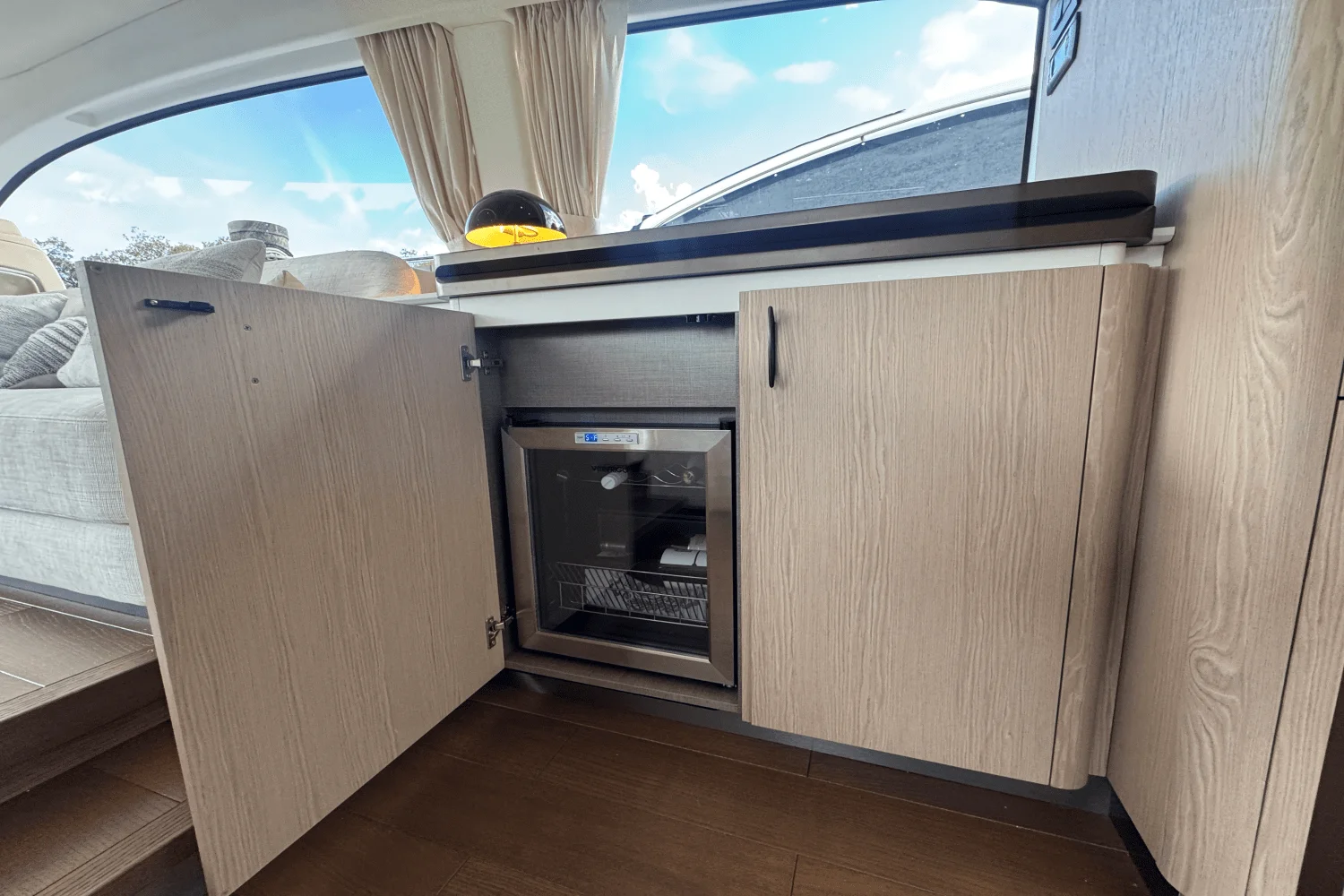 2023 Azimut 53 FLY Image Thumbnail #17