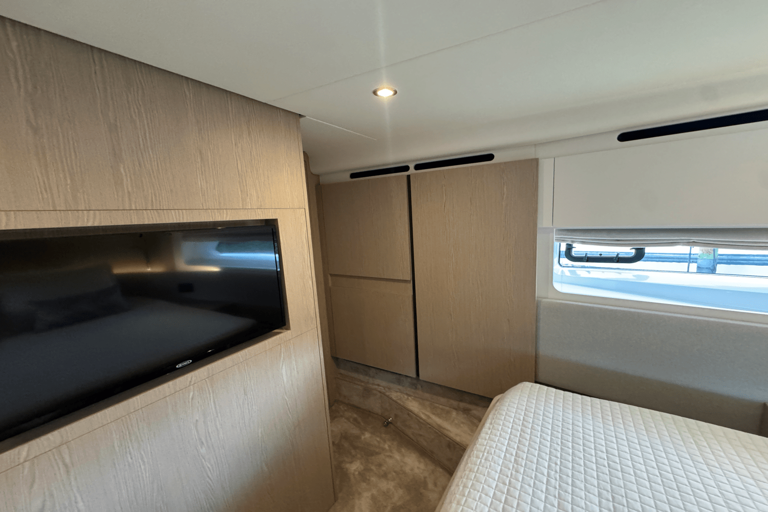 2023 Azimut 53 FLY Image Thumbnail #27