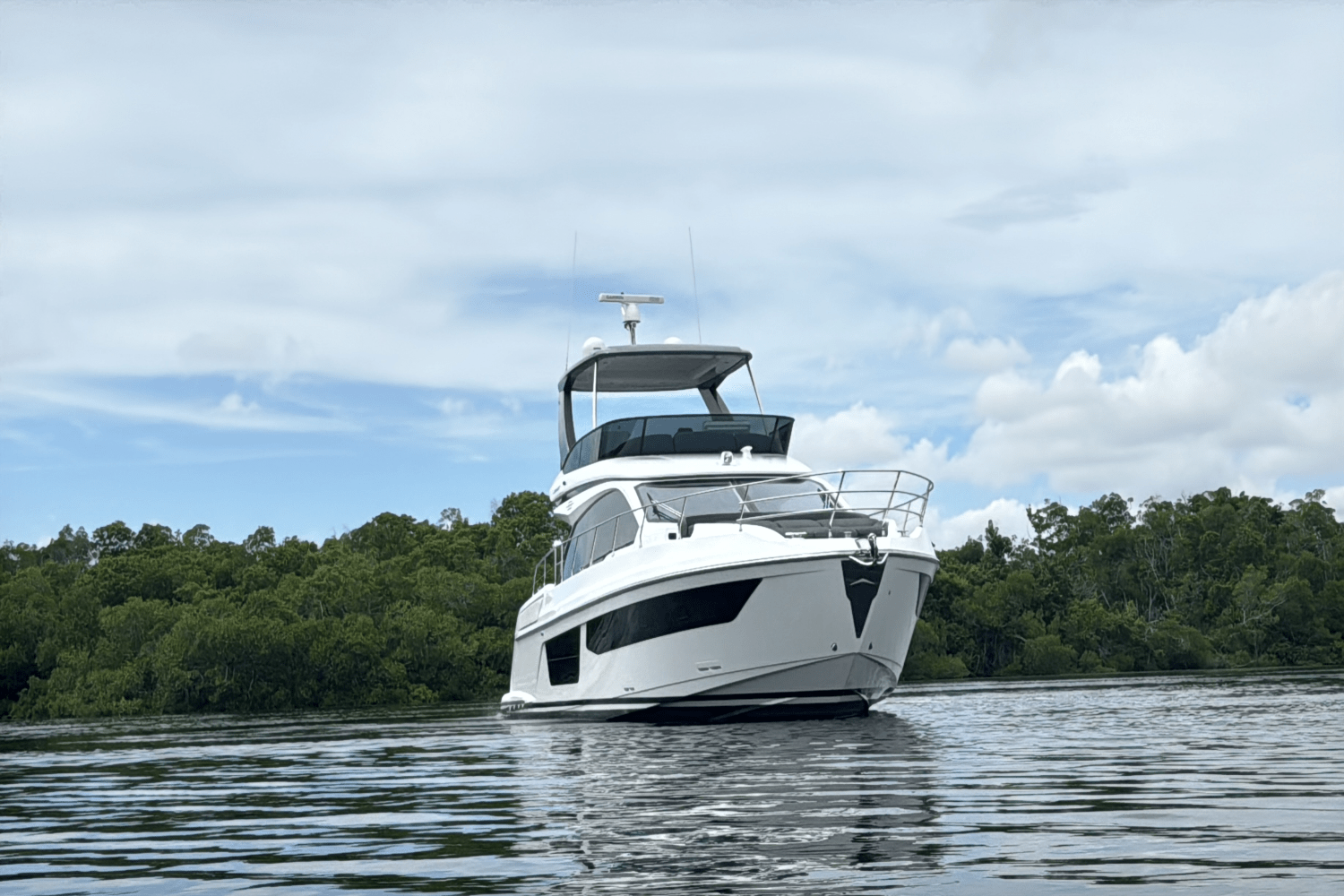 2023 Azimut 53 FLY Image Thumbnail #5