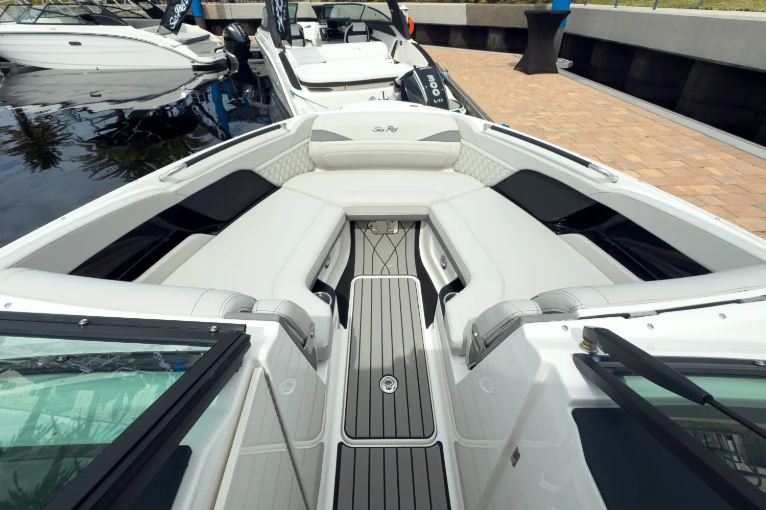 2026 Sea Ray SLX 280 Outboard Image Thumbnail #20