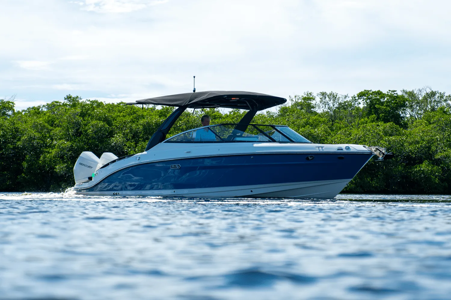 2026 Sea Ray SLX 280 Outboard Image Thumbnail #0
