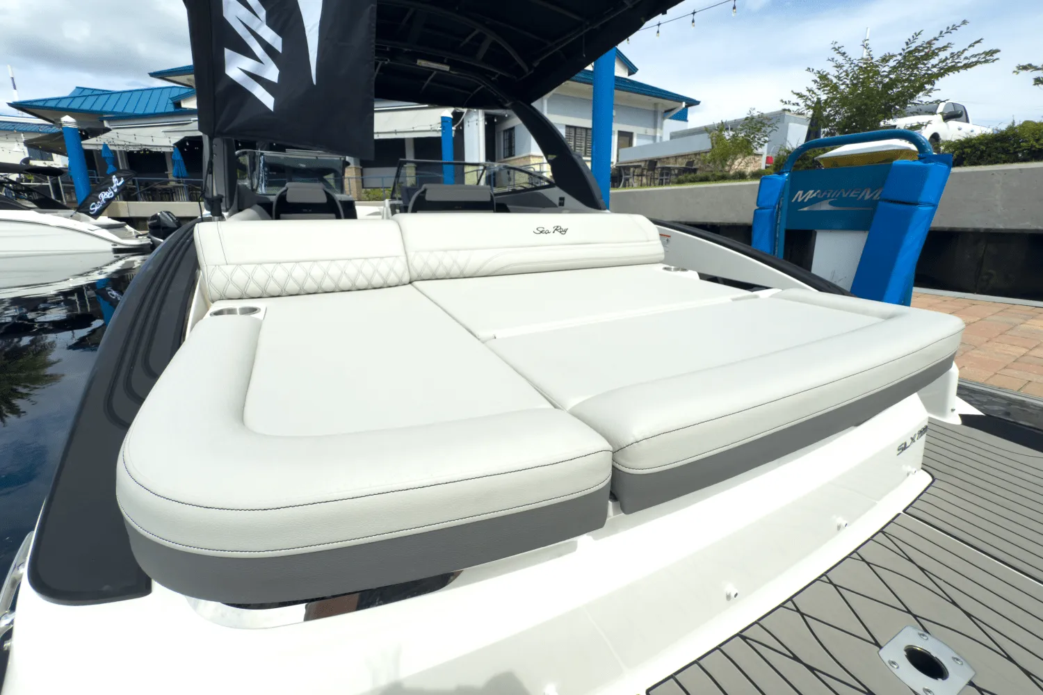 2026 Sea Ray SLX 280 Outboard Image Thumbnail #6