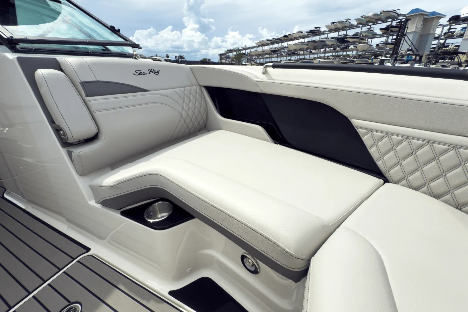 2026 Sea Ray SLX 280 Outboard Image Thumbnail #22