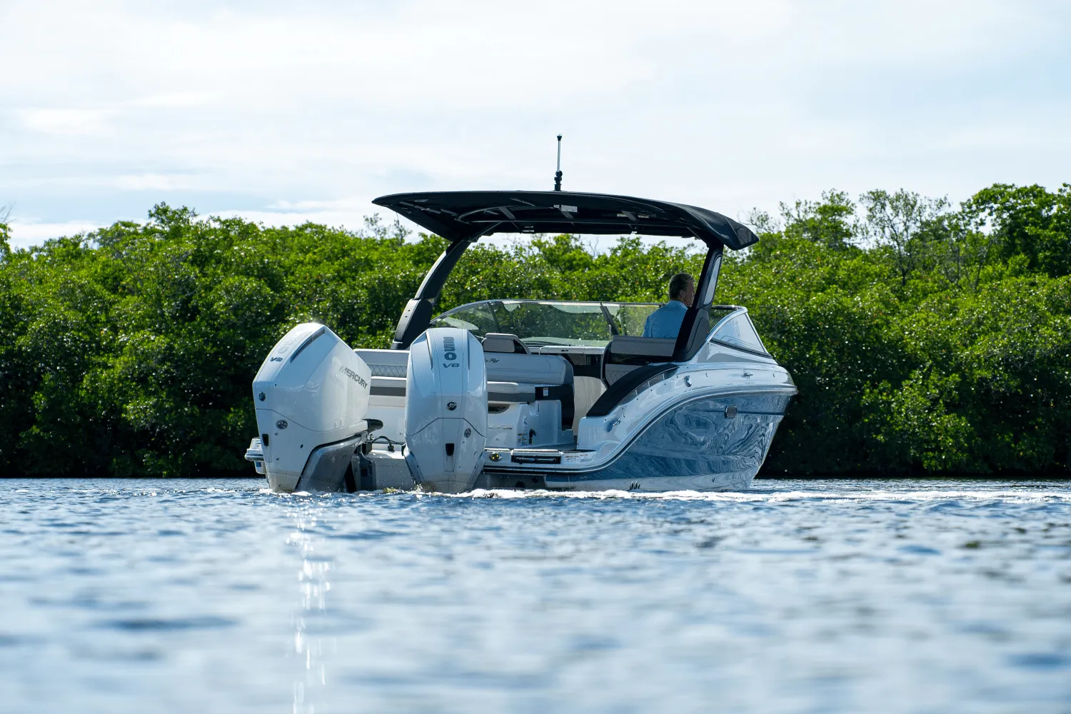 2026 Sea Ray SLX 280 Outboard Image Thumbnail #30