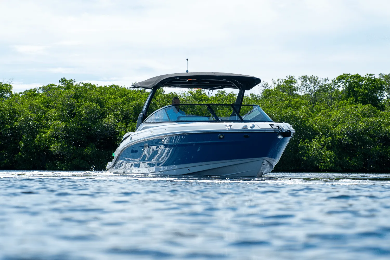 2026 Sea Ray SLX 280 Outboard Image Thumbnail #33