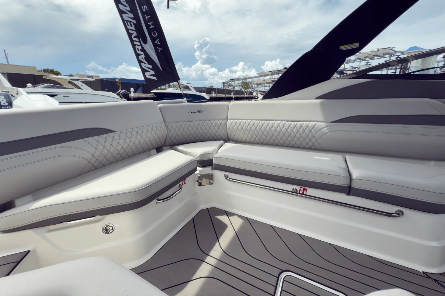 2026 Sea Ray SLX 280 Outboard Image Thumbnail #8
